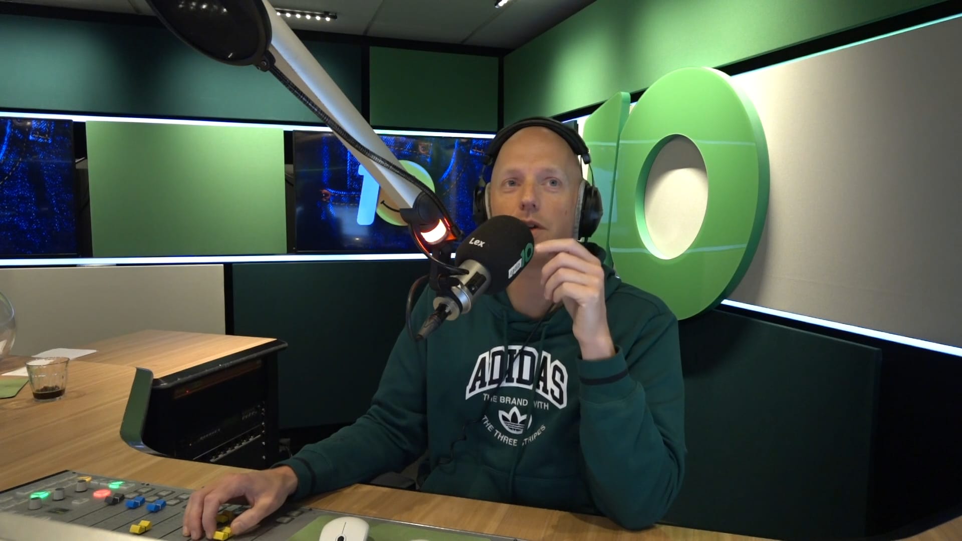 Frits Barend verbaast over statement Ronald Koeman in magazine 'Helden'