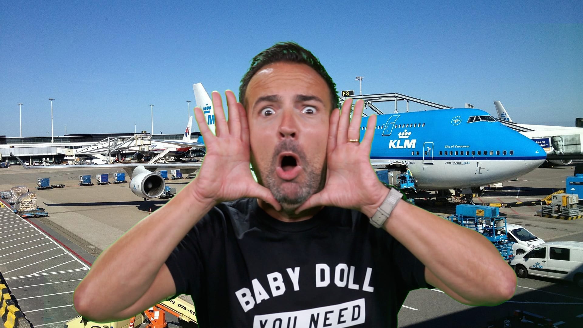 Gerard Ekdom maakt dé ideale playlist voor in de rij bij Schiphol