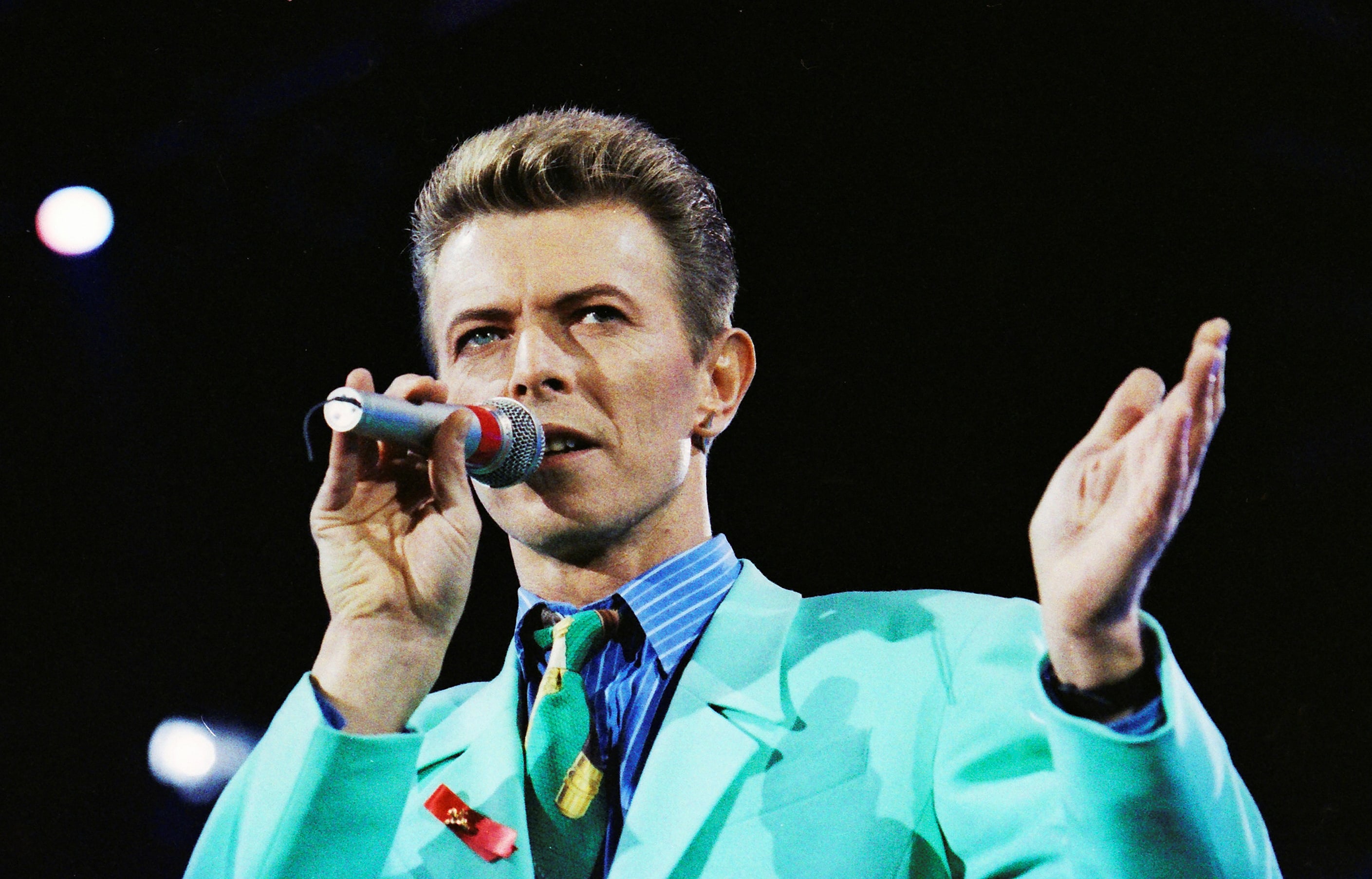 David Bowie wordt geëerd op de Londense Music Walk of Fame 🙏