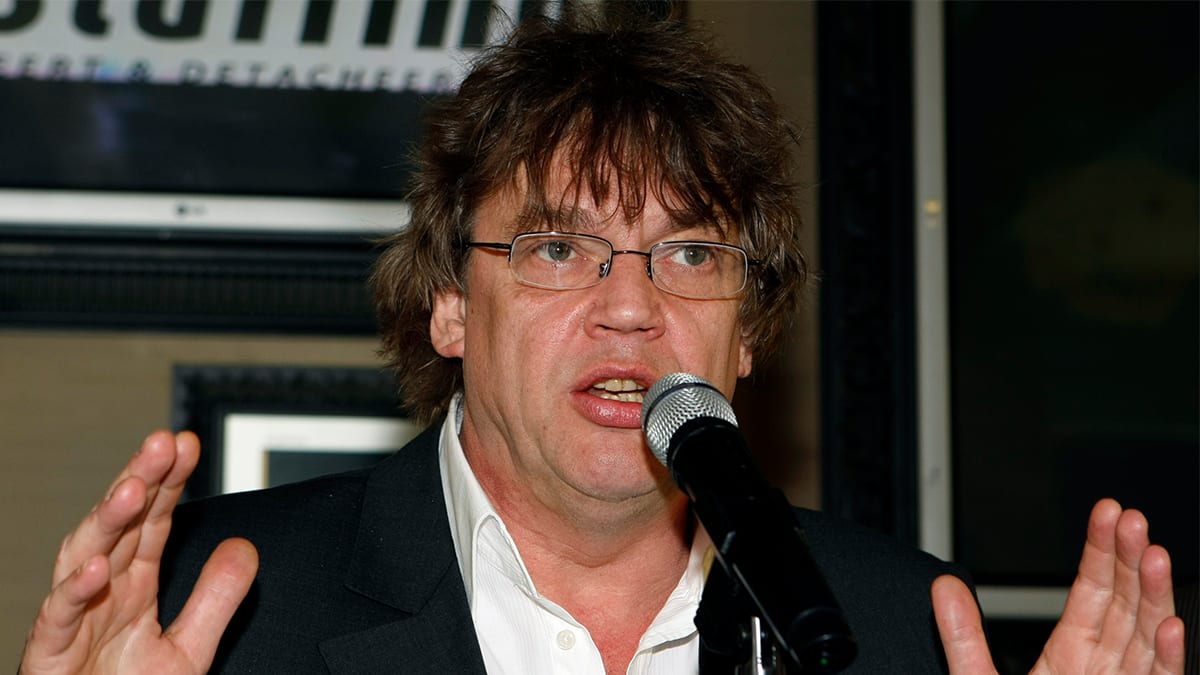 Henk Westbroek leert je zingend reanimeren!