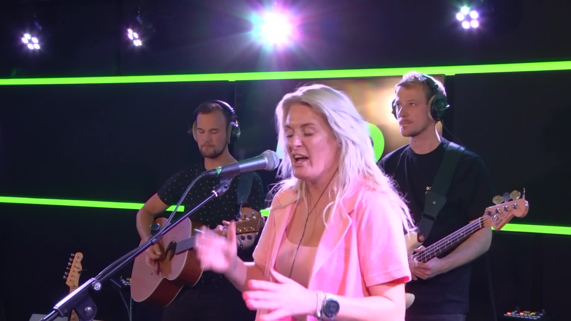 Miss Montreal - Adem - Ekdom in de Morgen