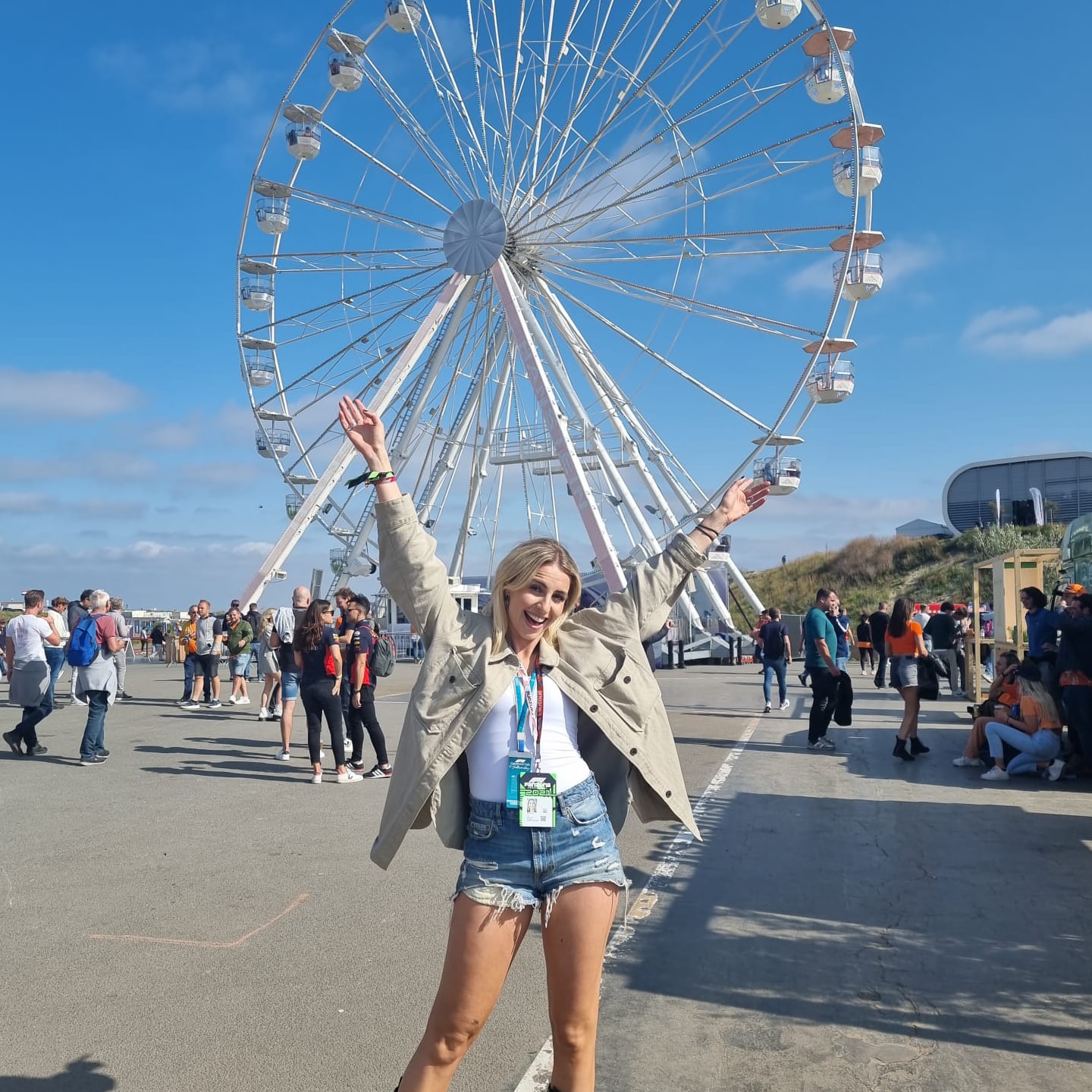 Iris proeft sfeer op grote hoogte 🎡