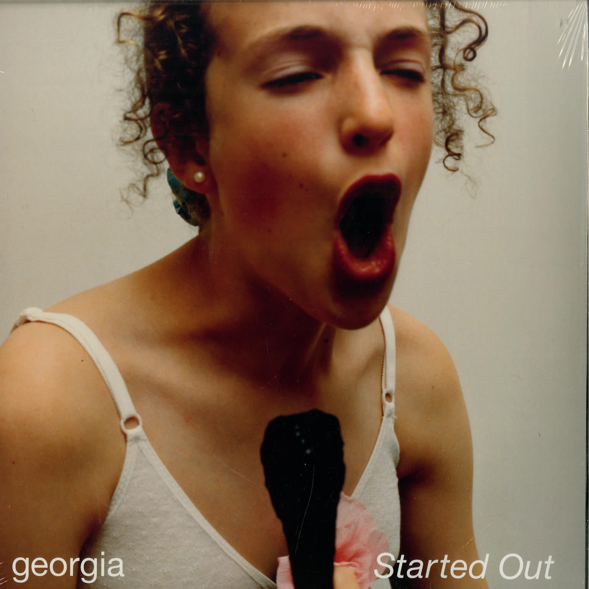 GEKRAAKT: Georgia - Never Let You Go