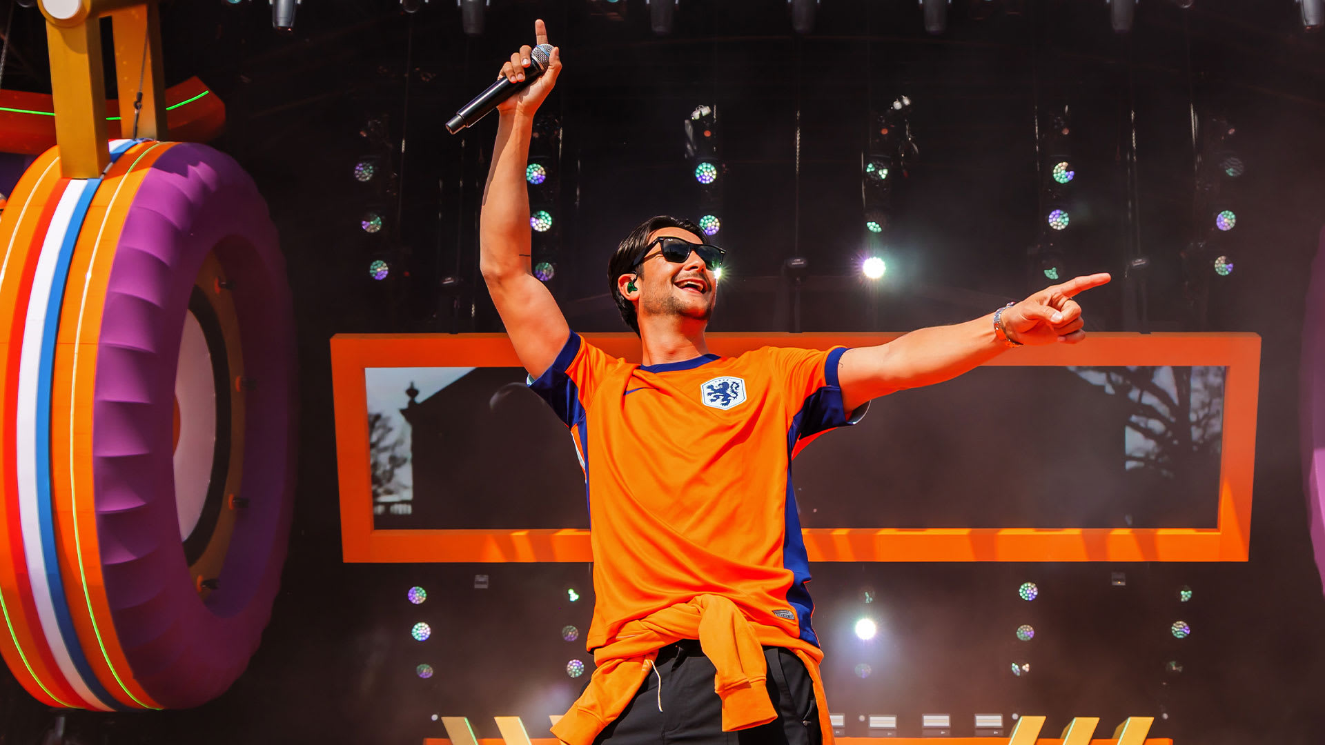 Kris Kross Amsterdam vlamt op 538 Koningsdag 2025!