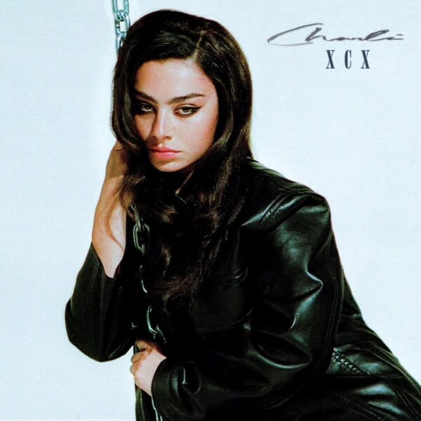 De nieuwe Dance Smash is voor Charli XCX met Beg For You
