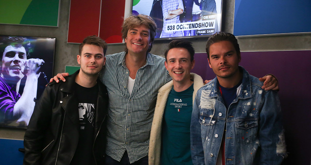 Perfect! Lucas & Steve droppen hun nieuwe single