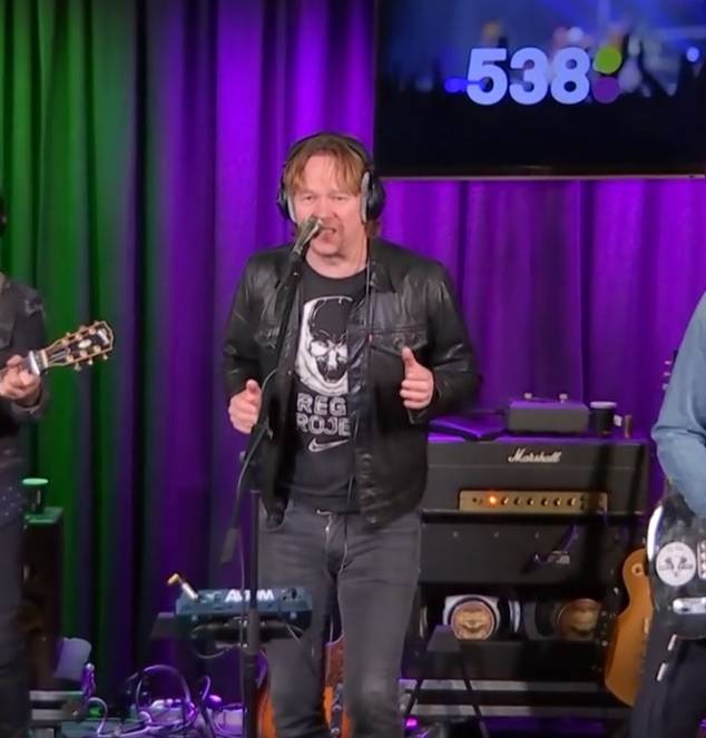 Van Dik Hout live in De Ochtendshow