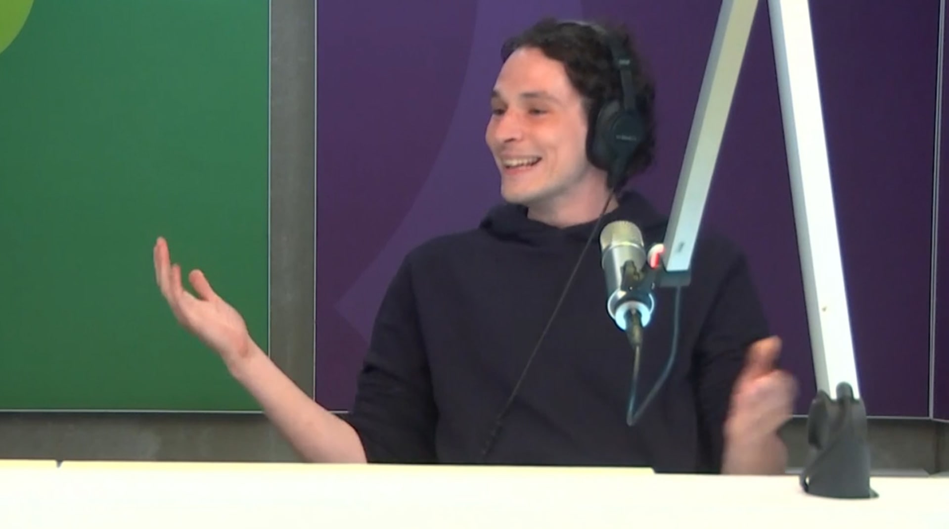Daniël dropt dikke freestyle!