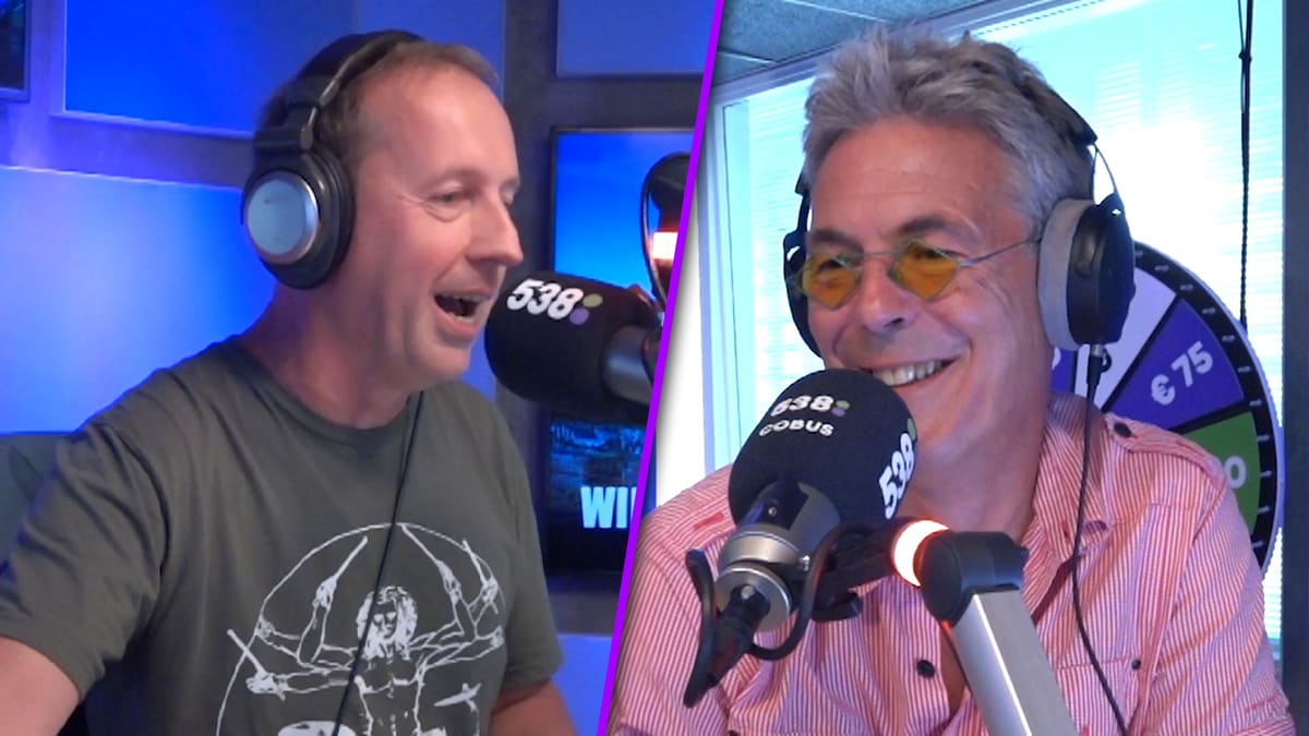 Edwin Evers belt met de jarige 'Geert Wilders' 😉