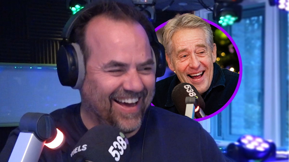 Peter Heerschop in shock door s*ksdrive van reuzenpanda's 🤯🐼