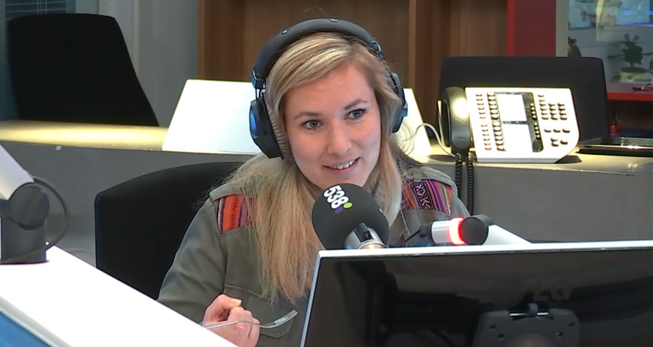 Sidekick Frederique heeft een waanzinnige truc die iedereen kan