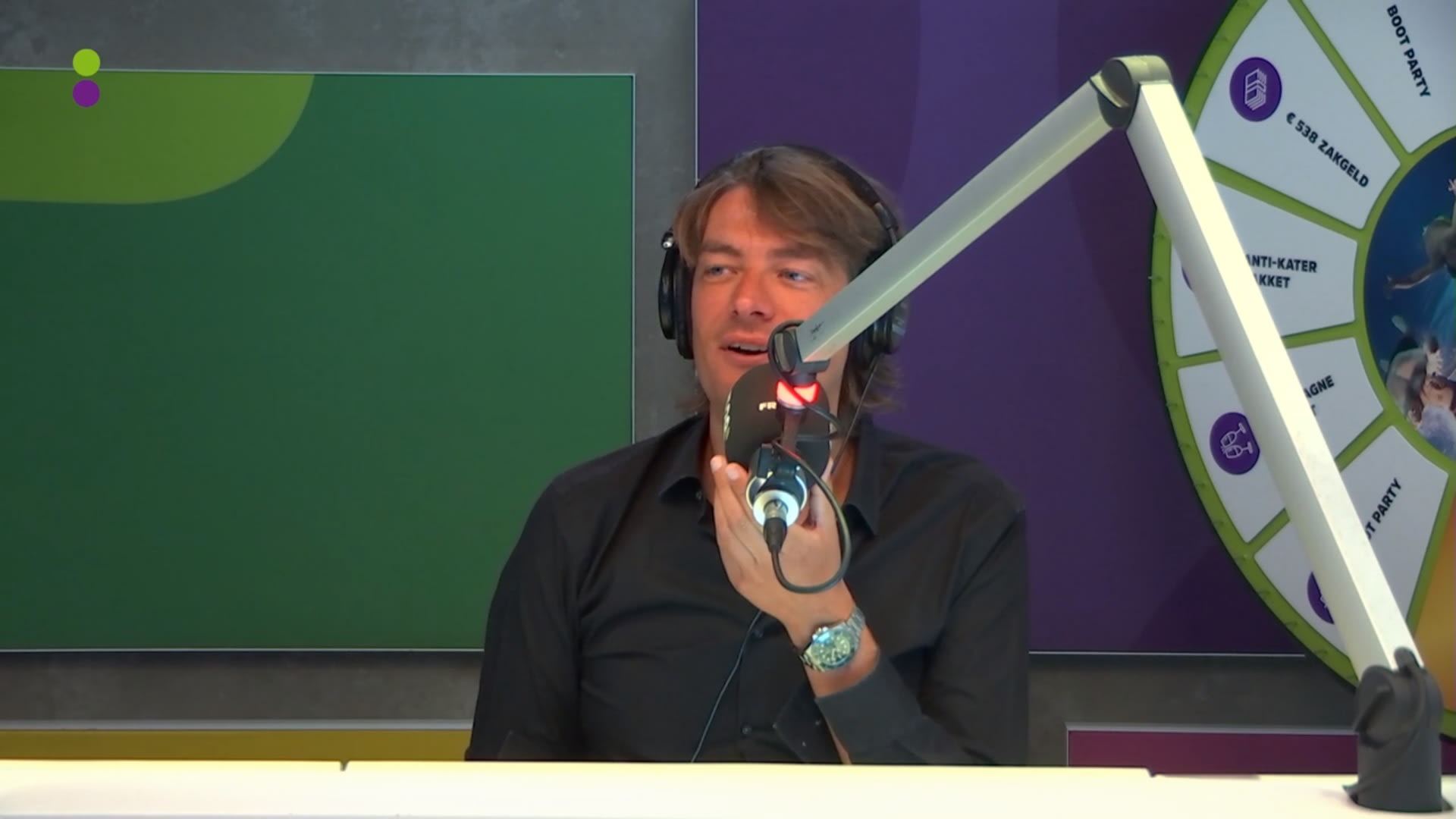 Wie geeft meer uit: man of vrouw?