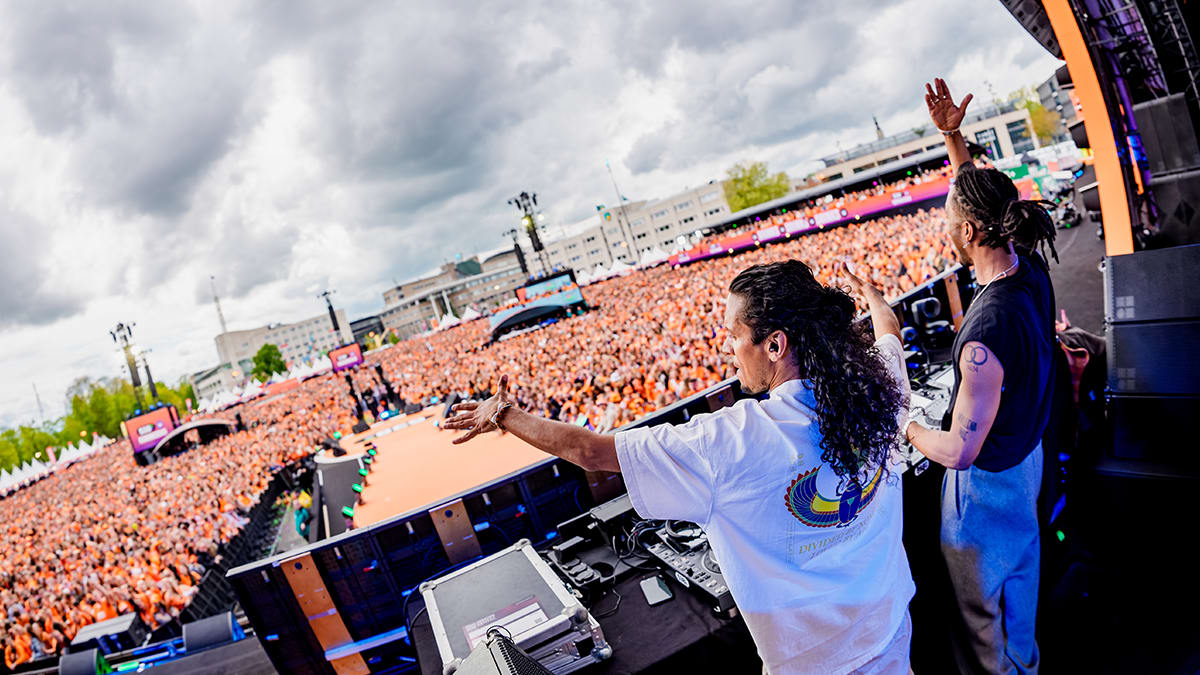 Losgaan met Sunnery James en Ryan Marciano op het Chasséveld! 💃