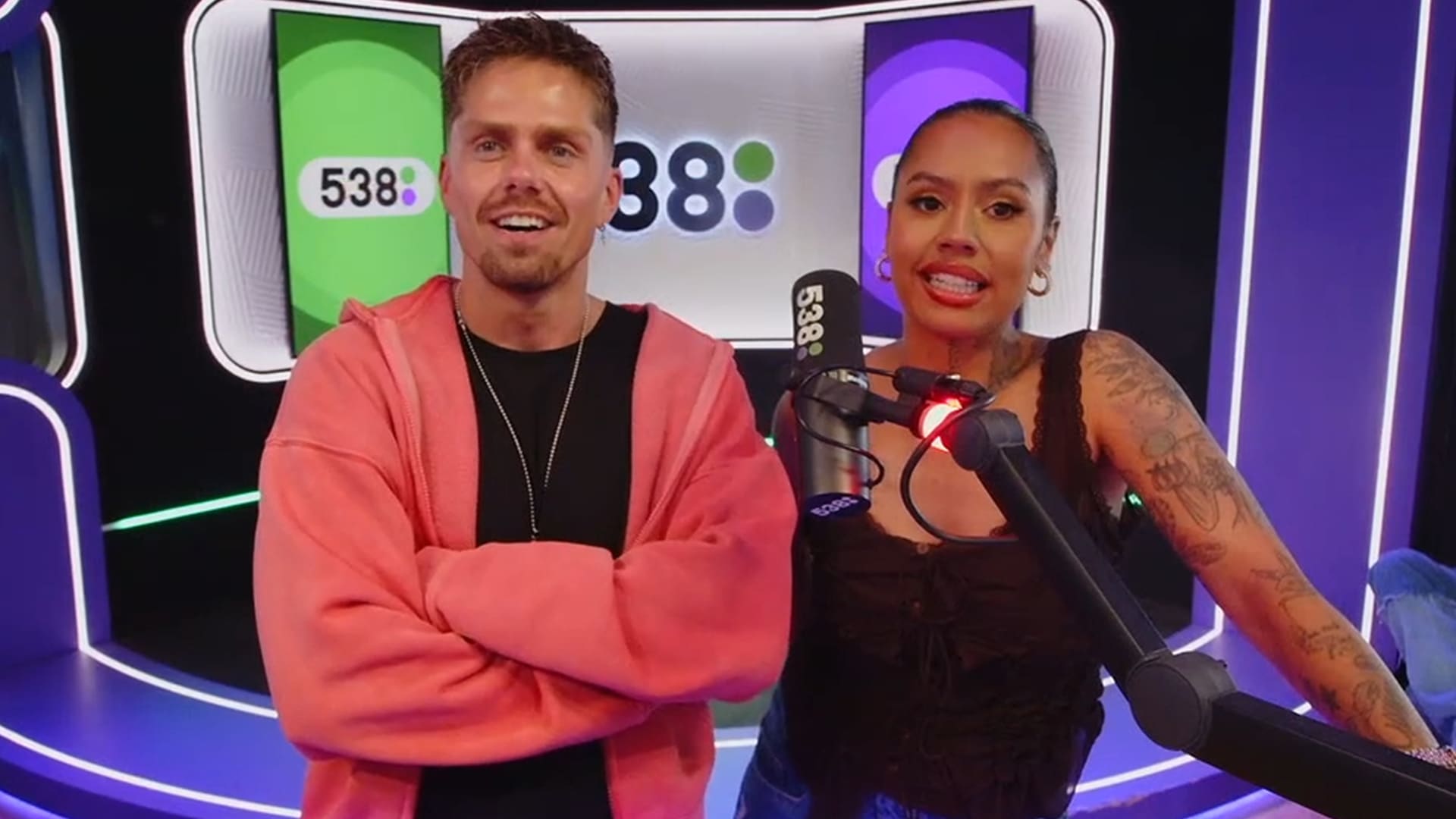 André Hazes jr. hint naar samenwerking met Roxeanne: ‘Het kan weer!’ 🤩