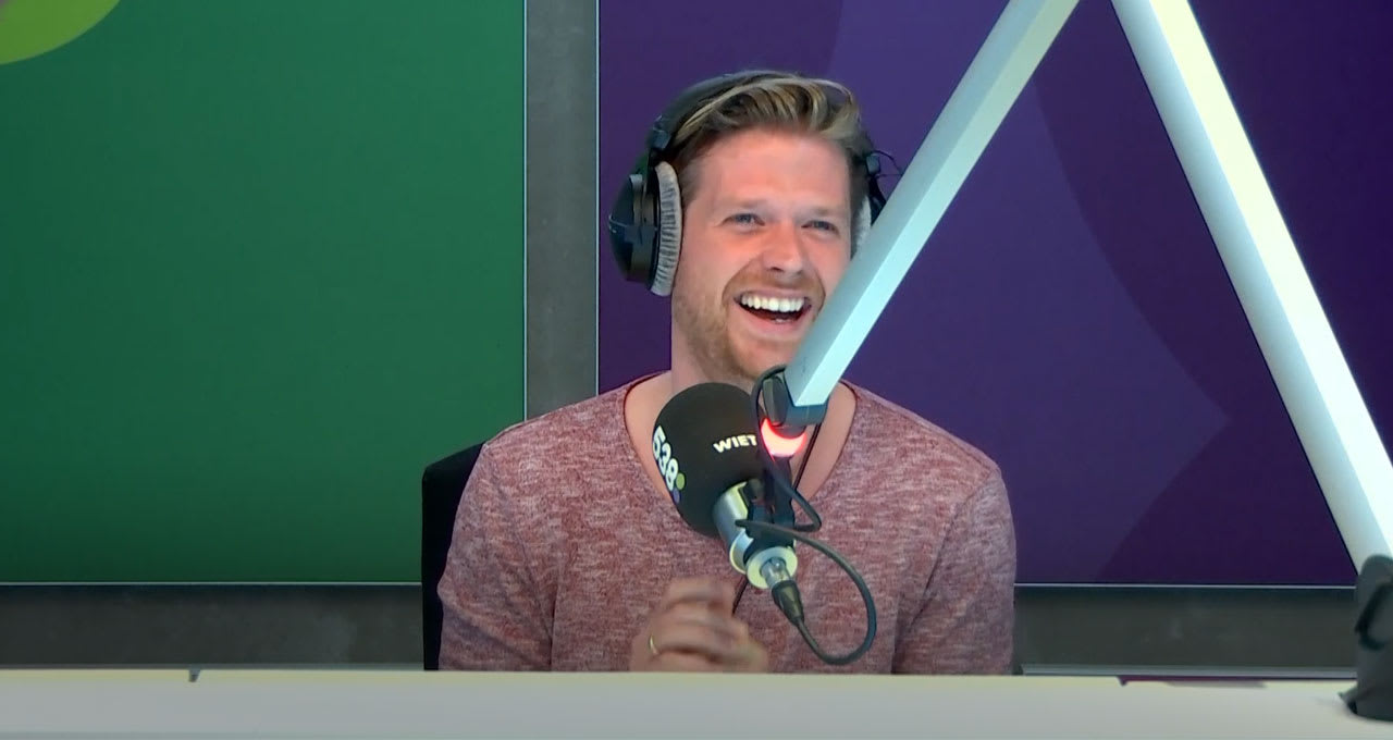Wietze en z’n vrouw ruziën live op de radio over de stofzuiger