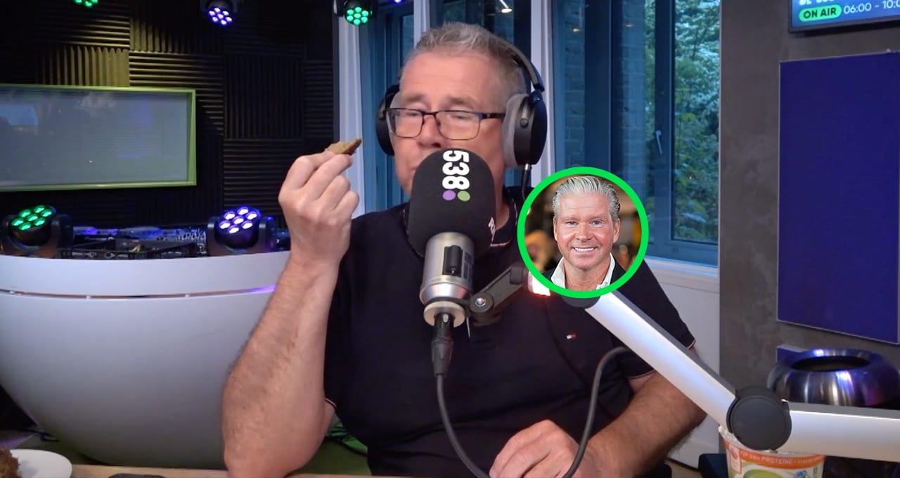 De 538 Ochtend proeft de ballen van Dries Roelvink 😜