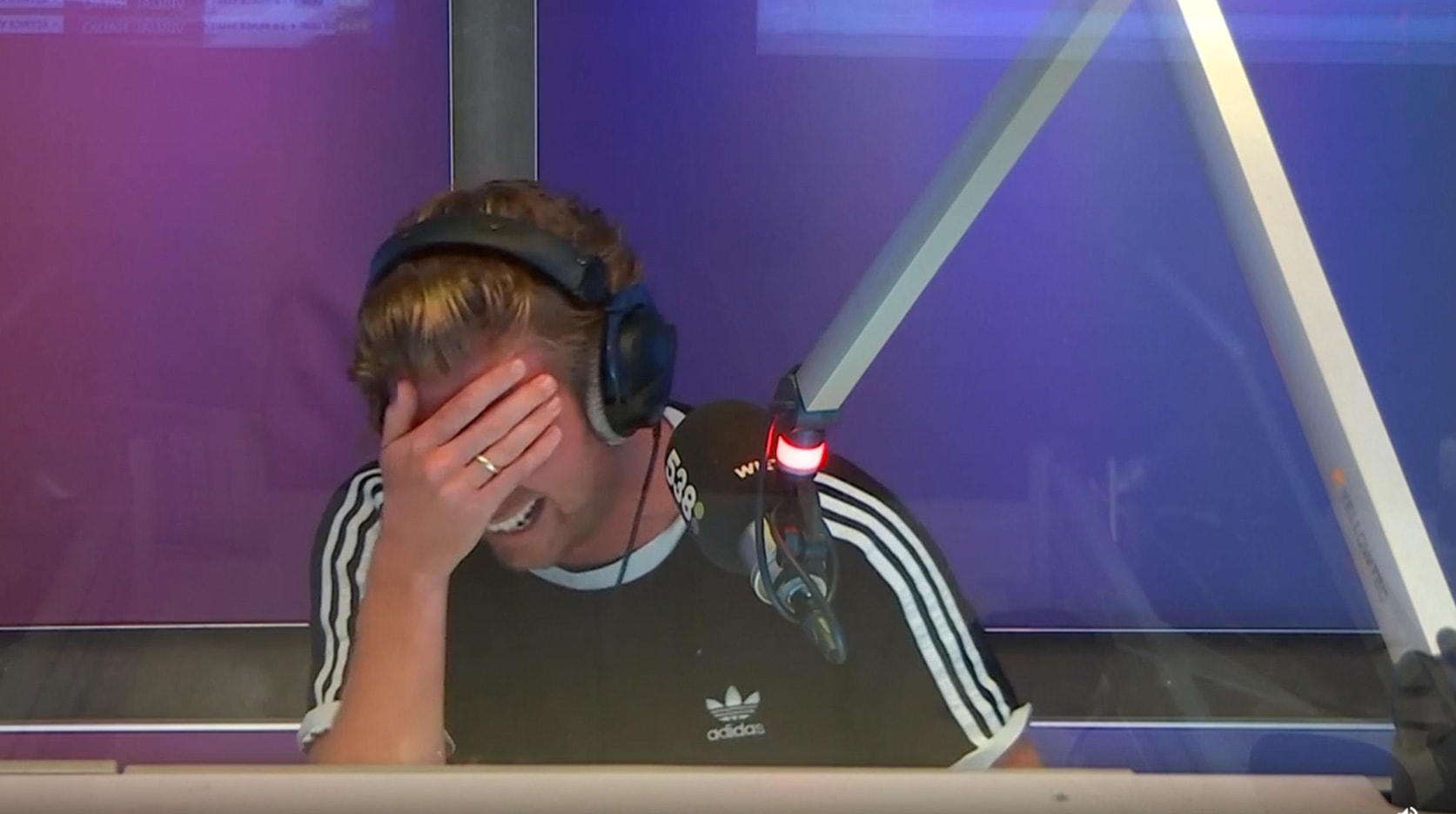 Seks in de tent op de camping? Klaas heeft dé oplossing om niet op te vallen!
