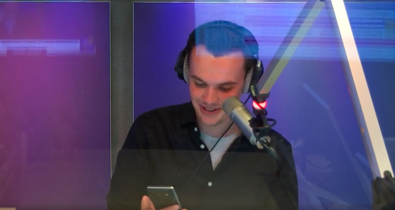 'Ik ben in blinde paniek want er is een meisje in mijn DM geslide!' 💘😂