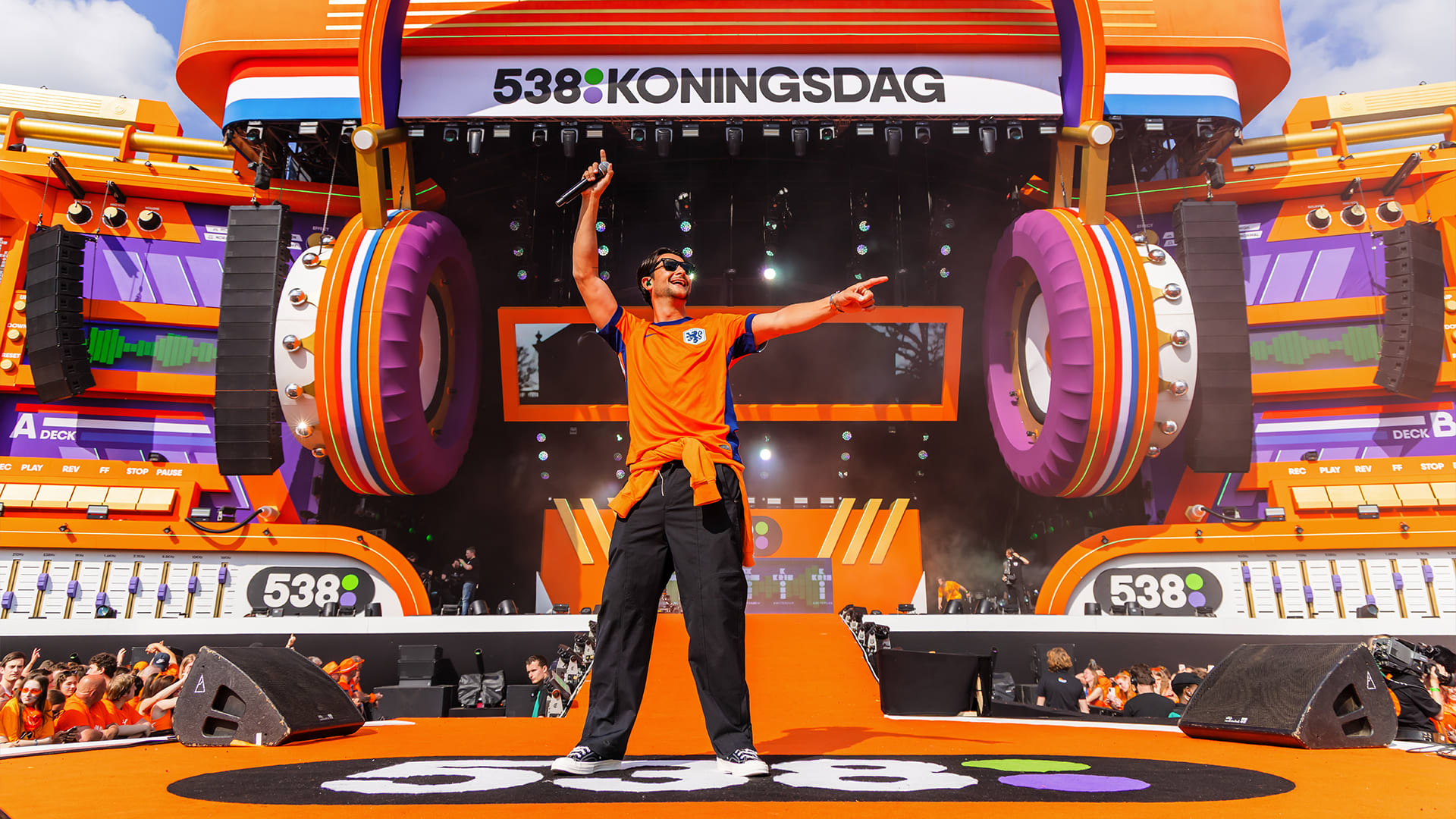 Kris Kross Amsterdam pompt 538 Koningsdag vol adrenaline