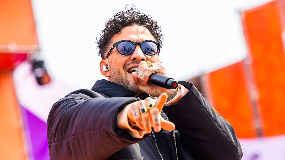 Kraantje Pappie en Bizzey op 538 Koningsdag