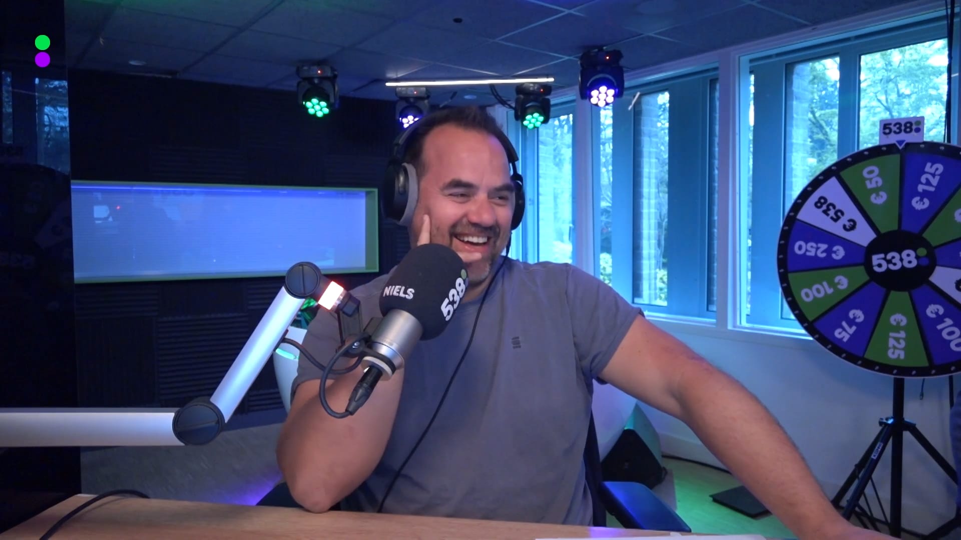Peter Heerschop over bezoekje aan de Efteling: 'Repelsteeltje is nu Repelgleufje'