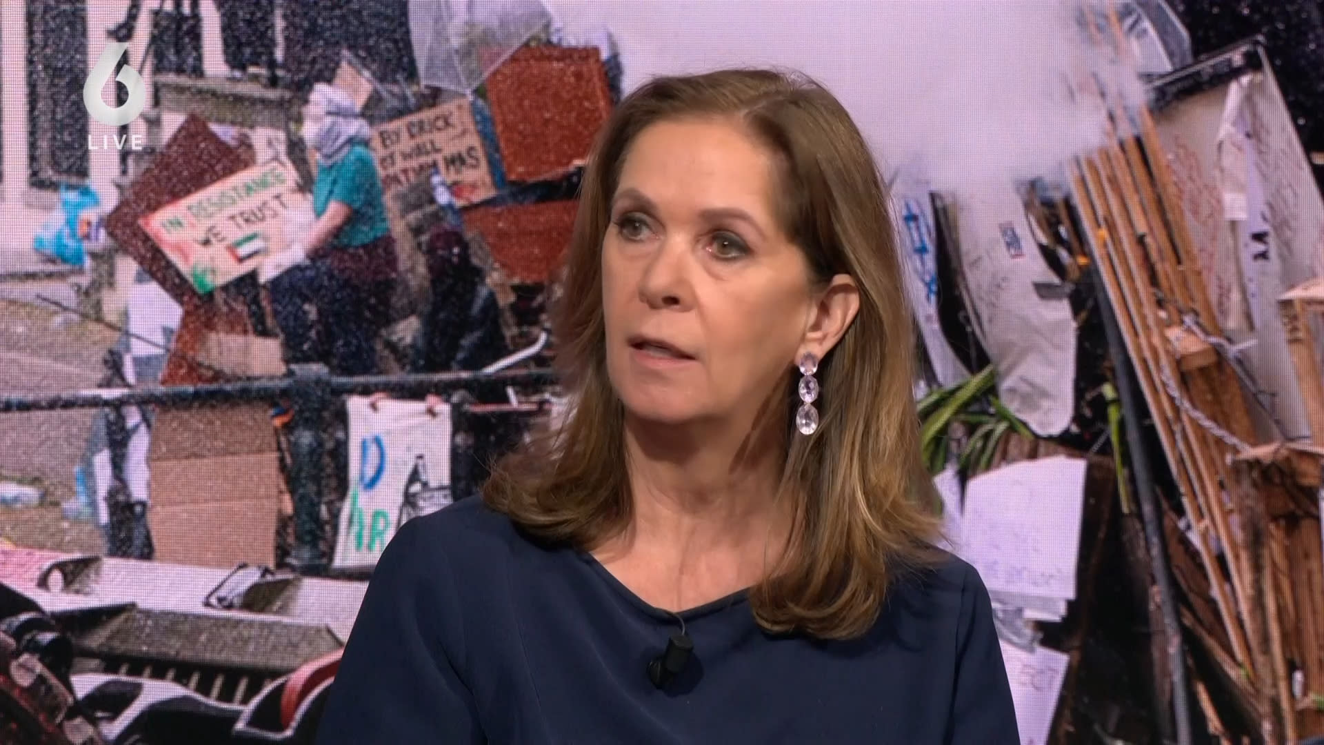 'Moeten we als samenleving accepteren dat een klein groepje demonstranten alles kort en klein slaat?'