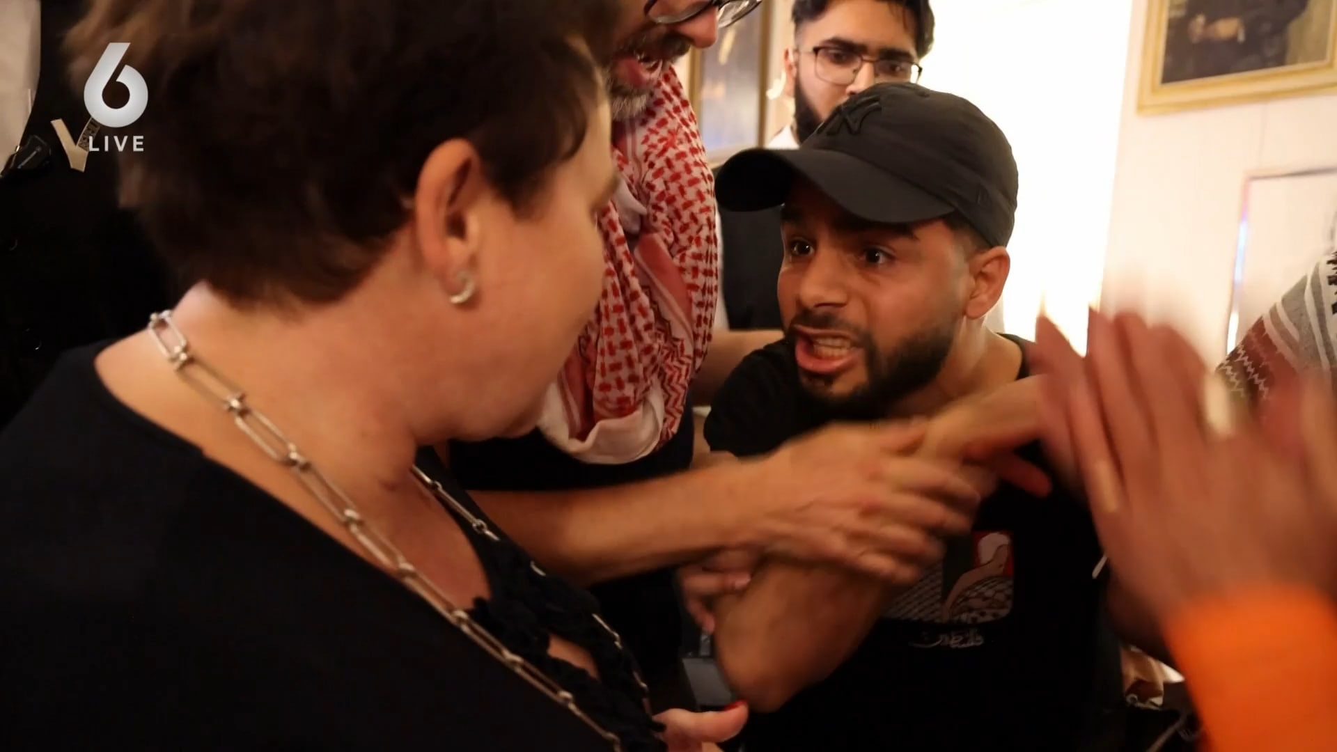 Raadsvergadering Utrecht stilgelegd vanwege Pro-Palestinademonstranten: "Politie had moeten ingrijpen"