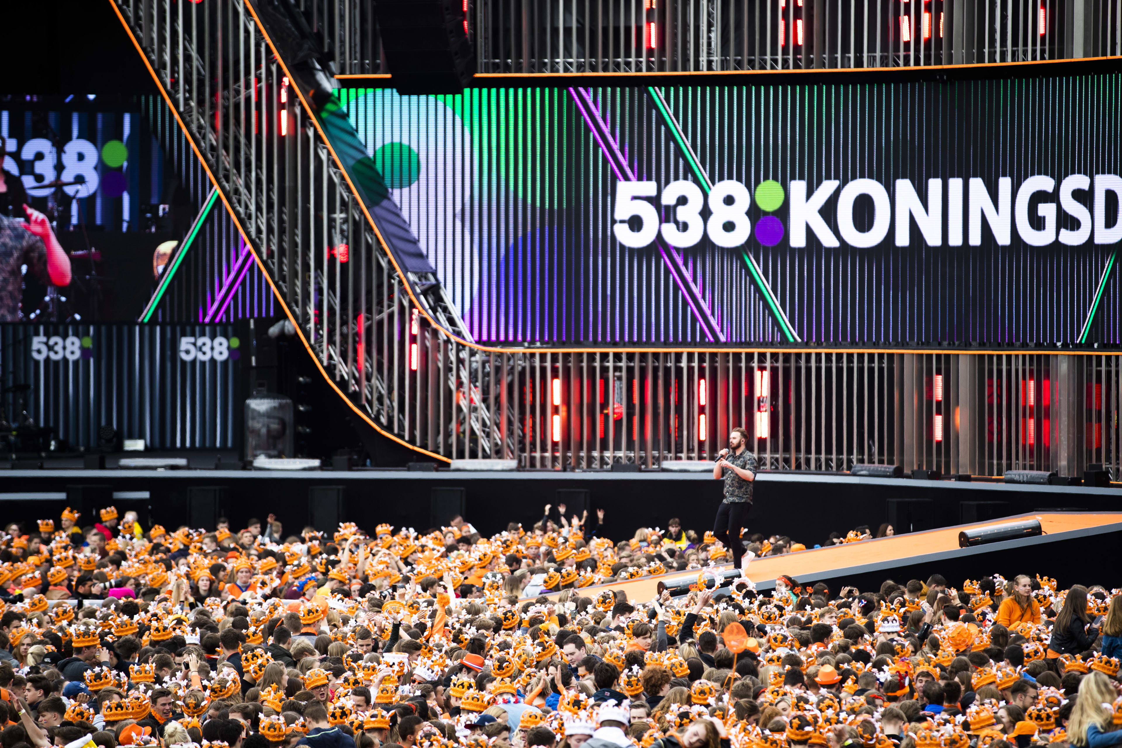 Nielson en Tabitha doen mee met 538 Koningsdag!
