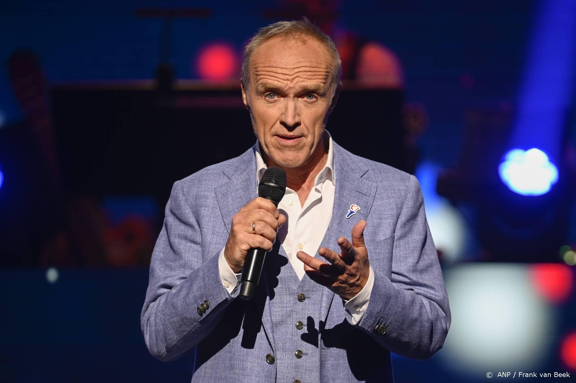 Stef Bos zingt Door De Wind nooit meer