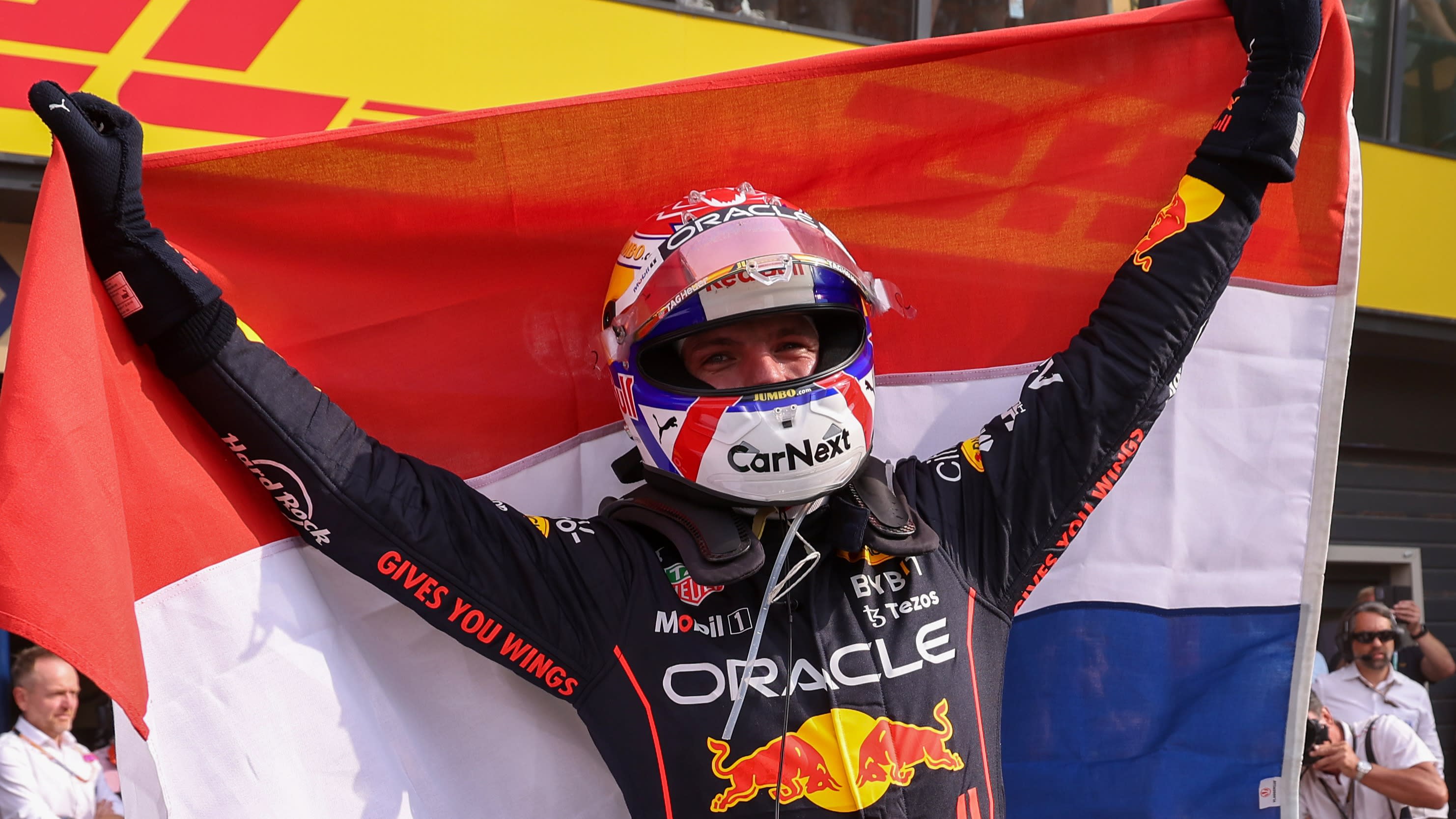 Ook BN'ers zien Max Verstappen winnen in Zandvoort