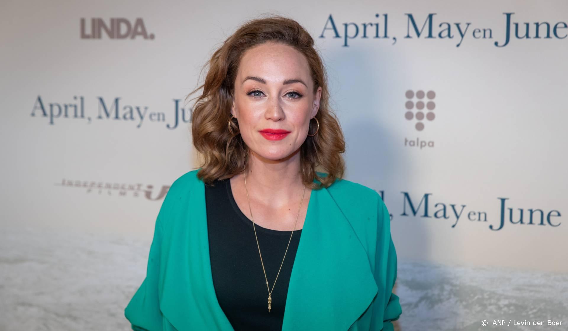 Huisvrouwen Bestaan Niet nu ook in het theater