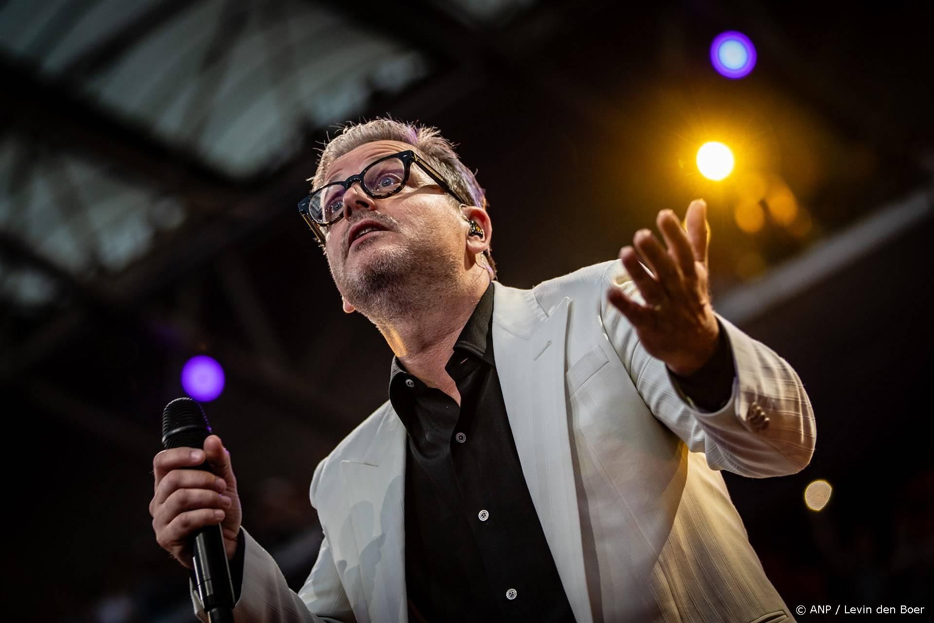 Guus Meeuwis ontroerd na allerlaatste Groots-concert | Shownieuws