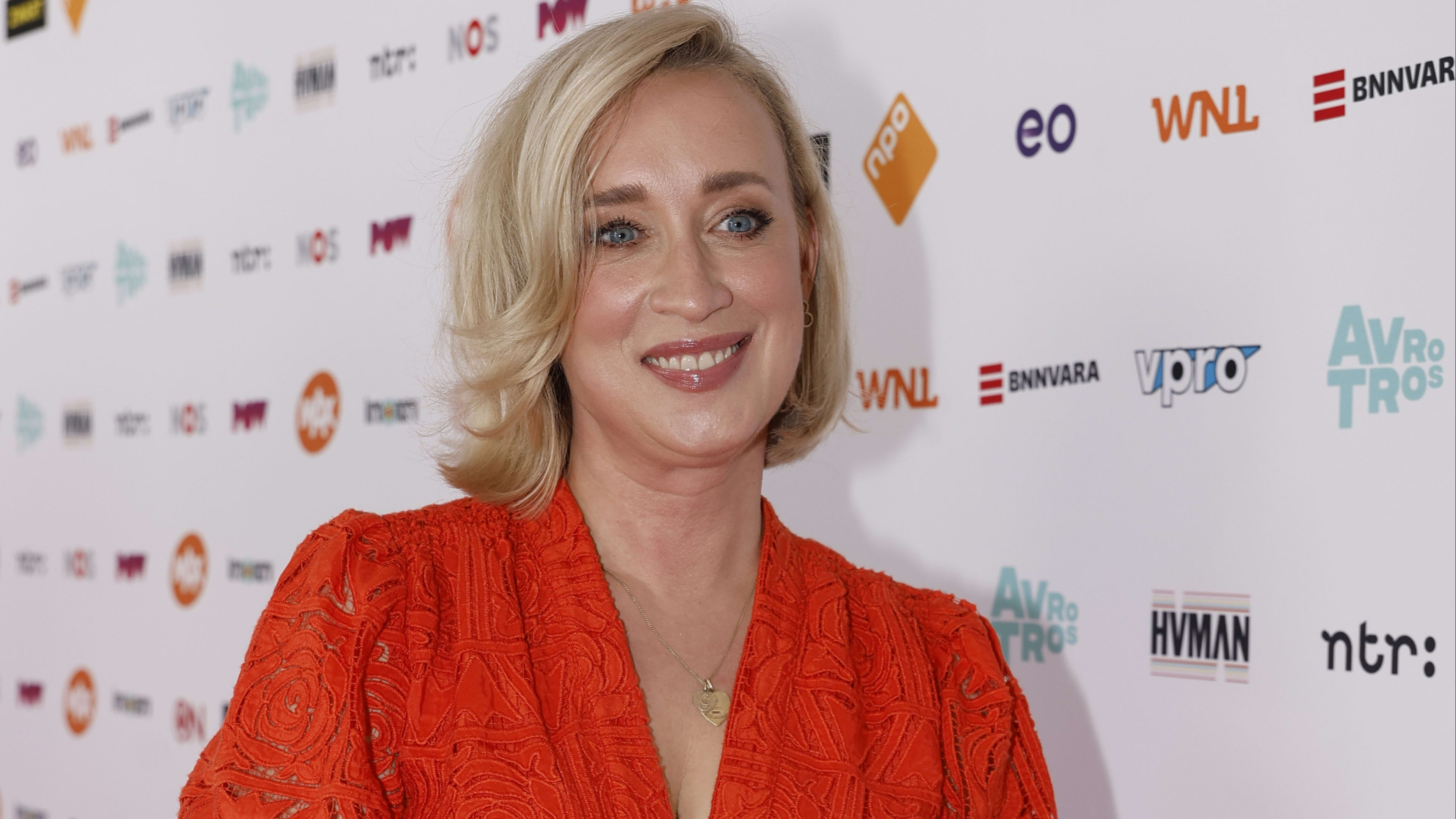 Valentijnsactie Eva Jinek SUCCESVOL: 'Dinsdag tweede date!' | Shownieuws