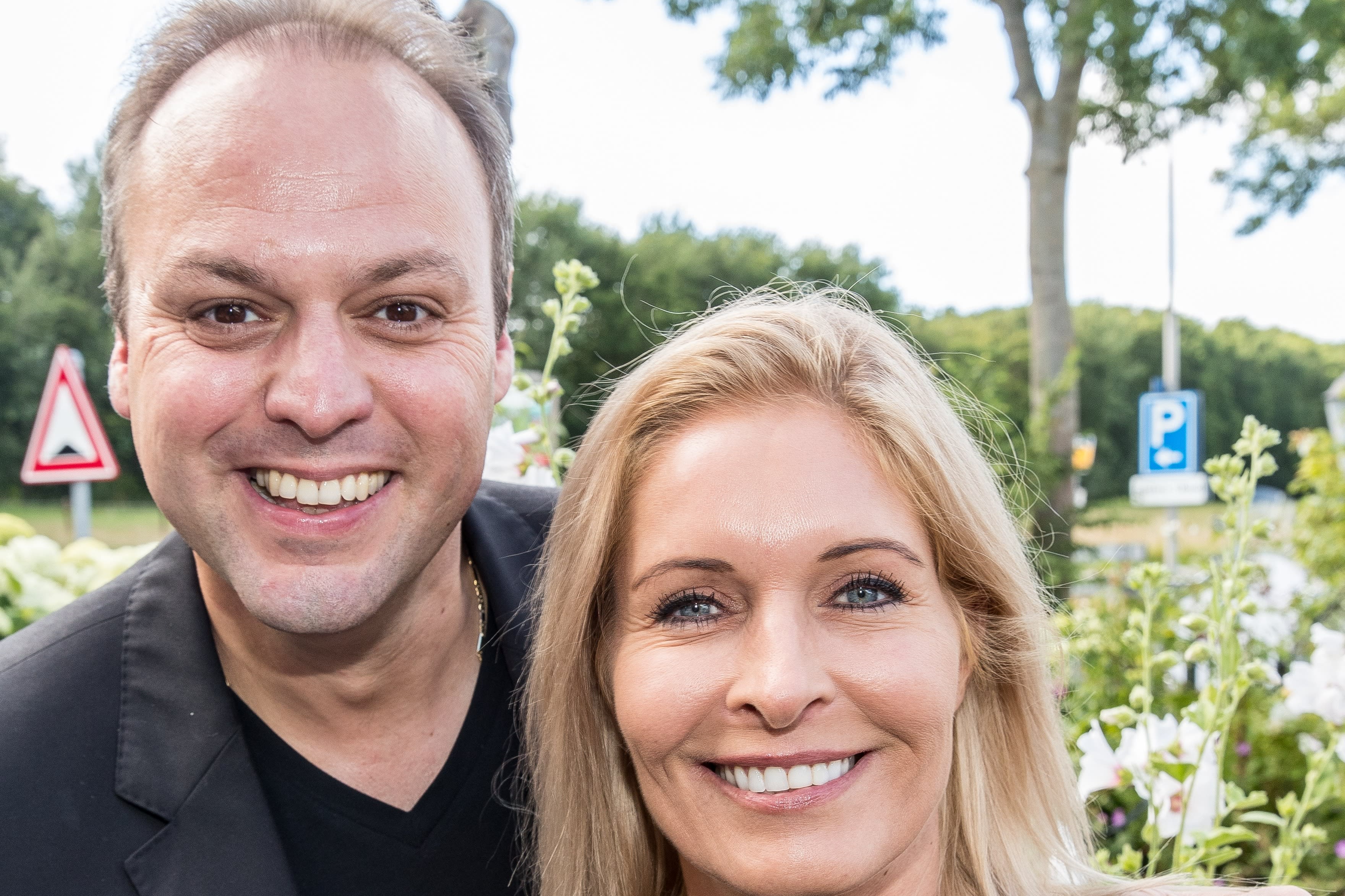 Emotioneel moment in Hoge Bomen met Frans en Mariska Bauer