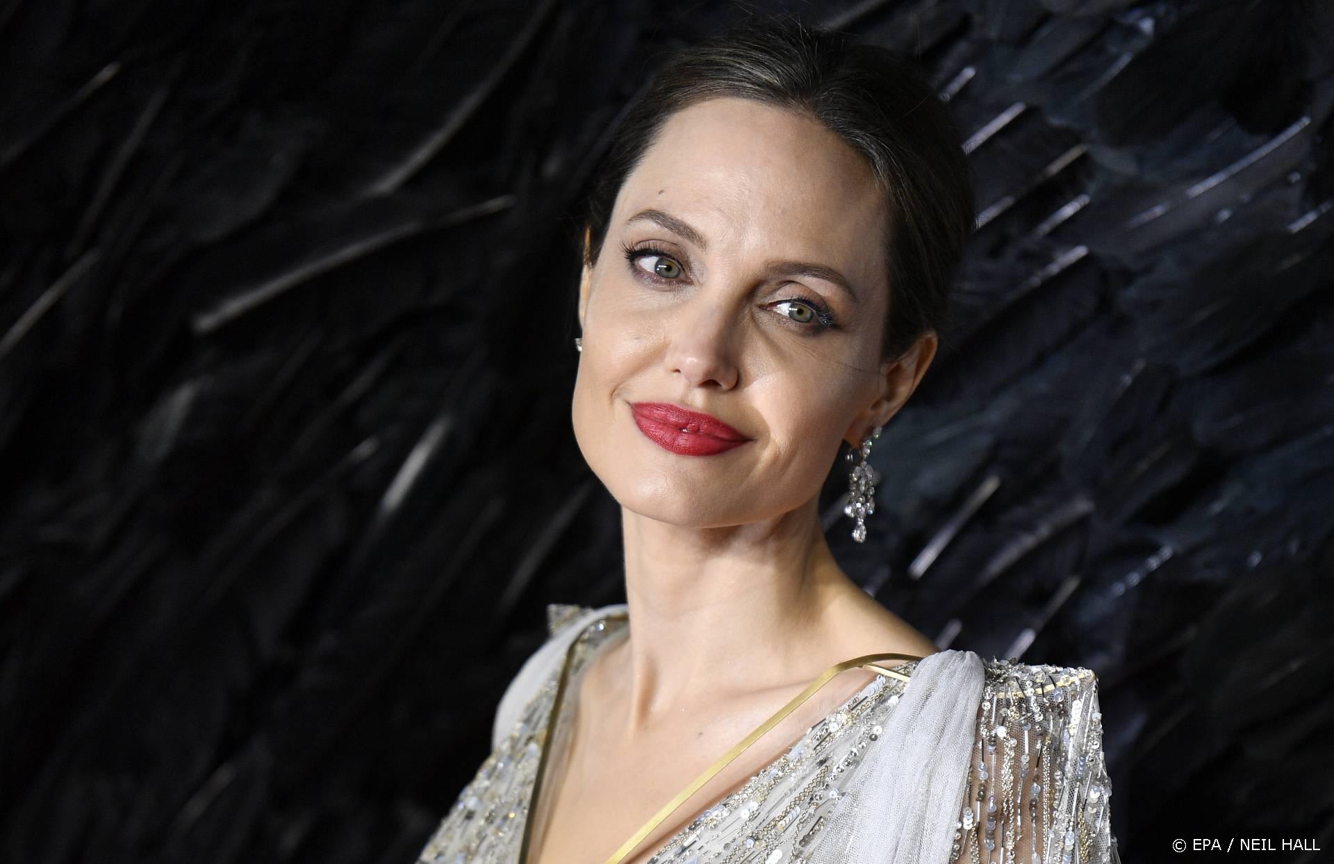 Geen nieuwe vlam voor Angelina Jolie