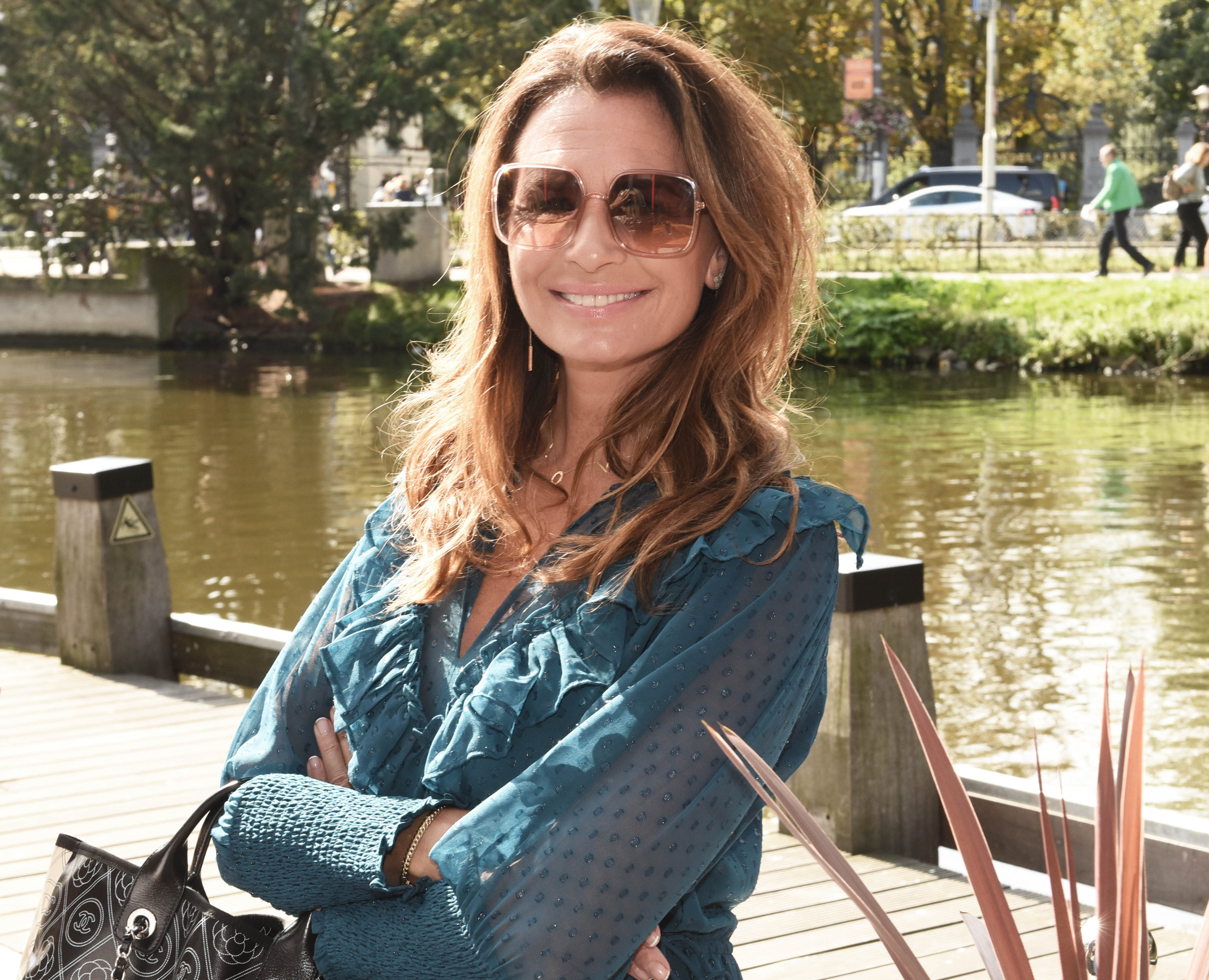 Leontine Borsato steekt iedereen die het moeilijk heeft hart onder de riem