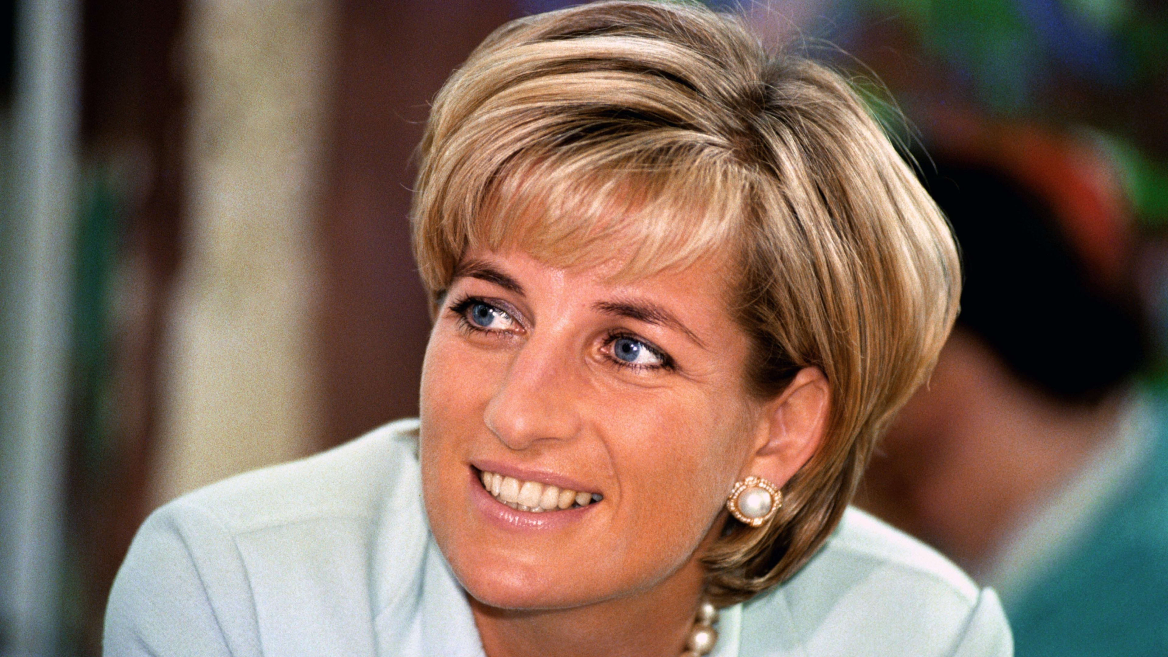 Prinses Diana precies 25 jaar geleden overleden na auto-ongeluk