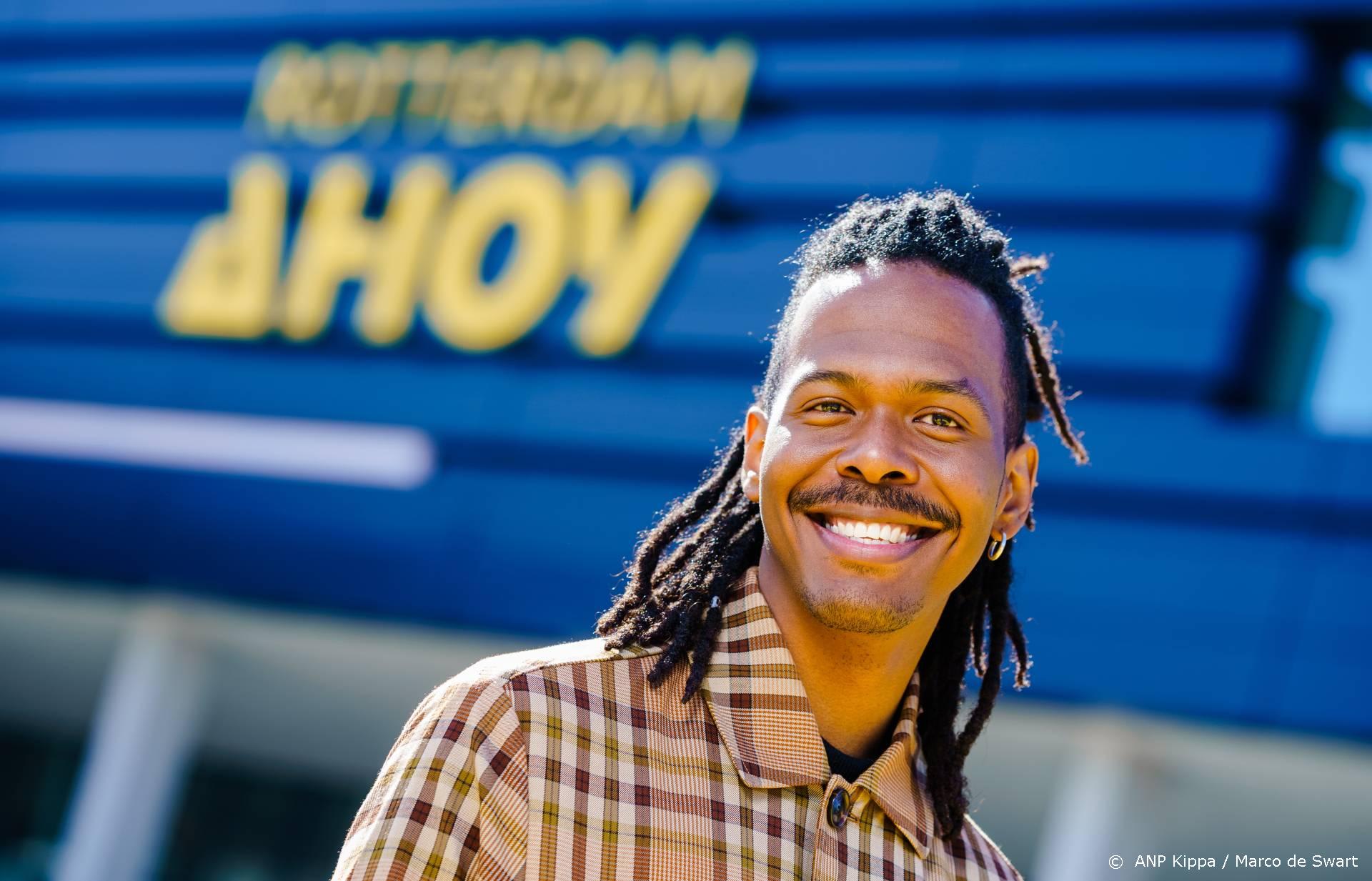 Zo ziet de grote liefde van Jeangu Macrooy eruit