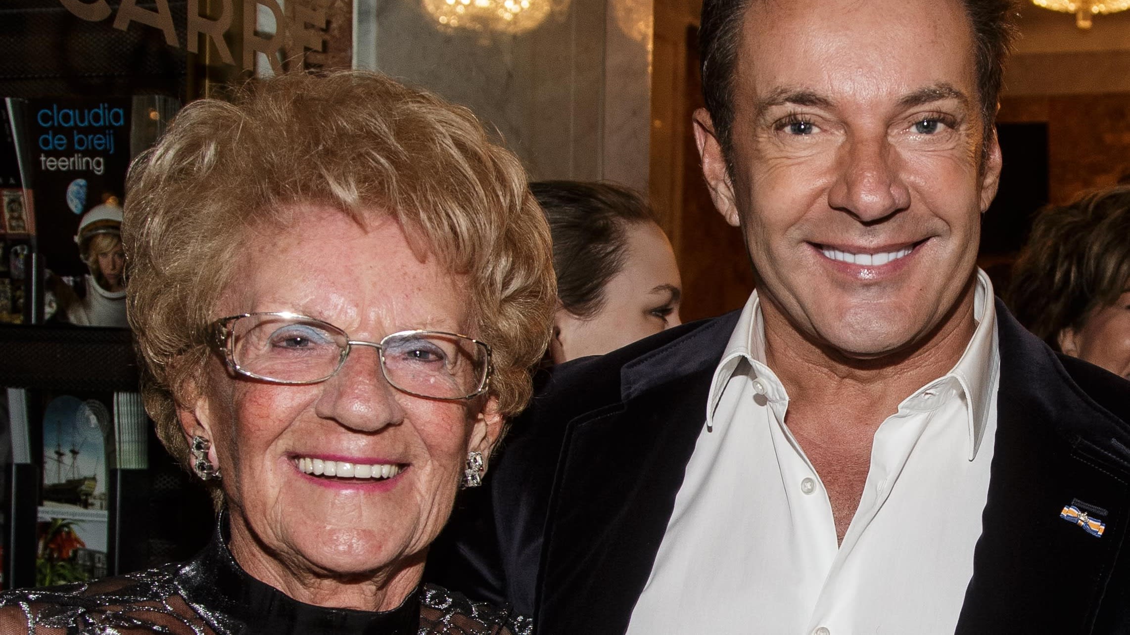 Gerard Joling geeft update over moeder Janny