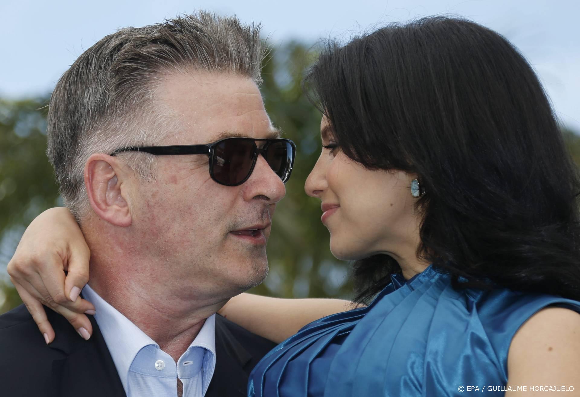 Hilaria en Alec Baldwin verwelkomen zevende kindje