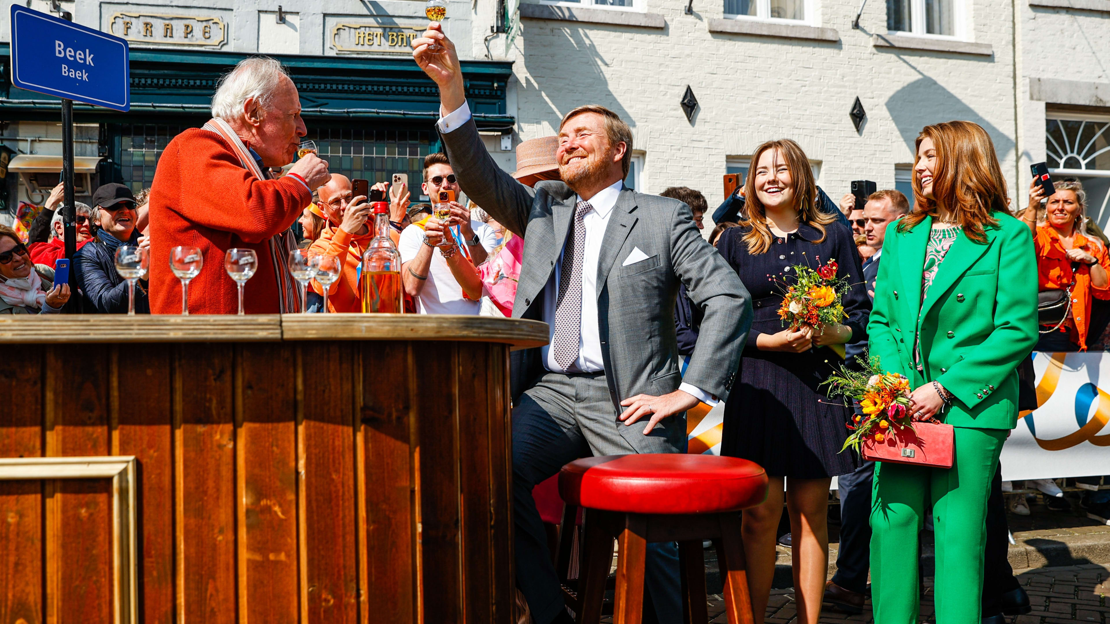 Koning bedankt voor 'onvergetelijke' Koningsdag