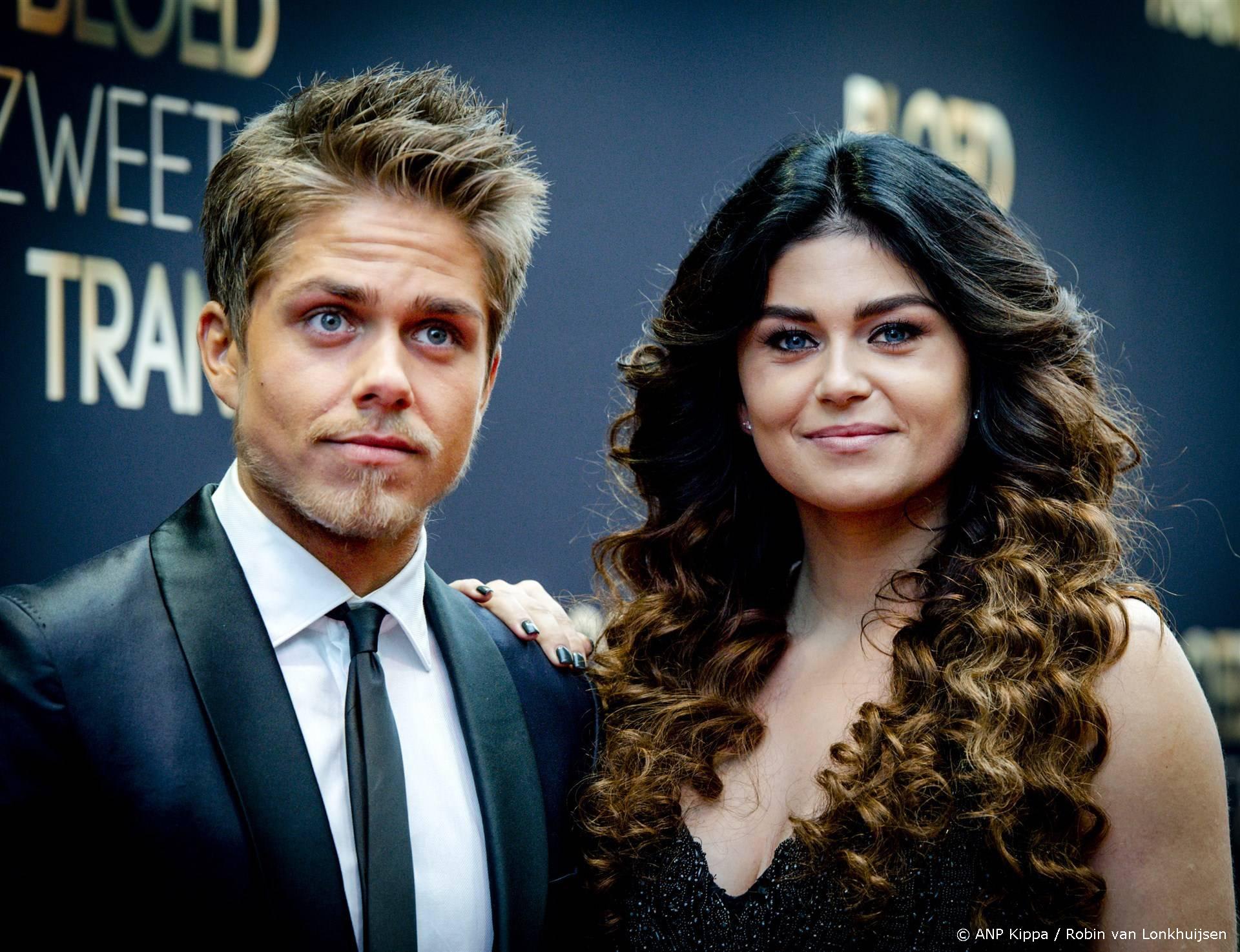 Roxeanne Hazes zet broertje André flink in het zonnetje 