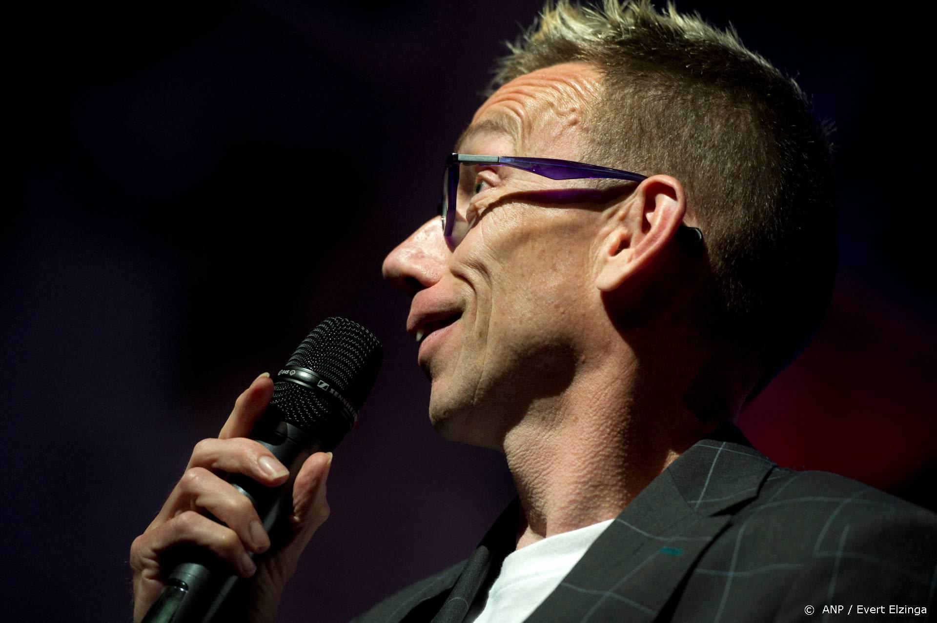 Dolf Jansen gaat oudejaarsconference streamen, ondanks lockdown