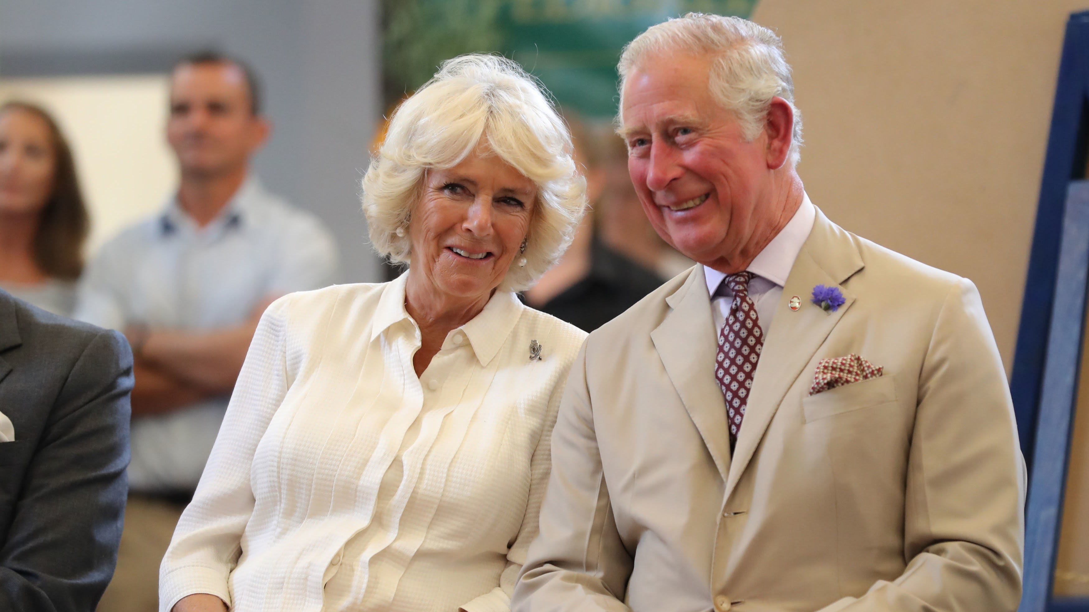 Charles geeft nieuwe eretitels aan William, Catherine en Camilla 