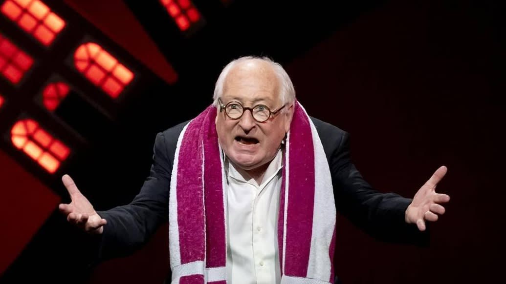 Youp van 't Hek springt uit z'n vel: 'Ongelooflijk boos!' | Shownieuws
