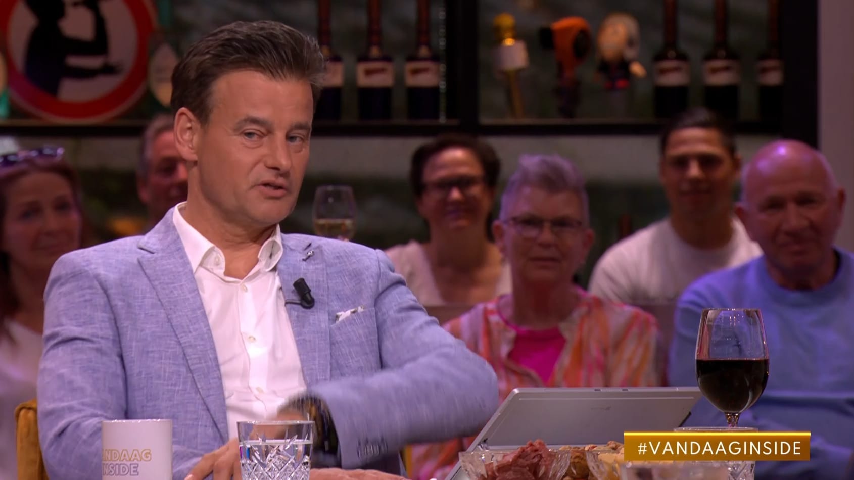 Droomgast Wilfred weigert aan te schuiven bij VI