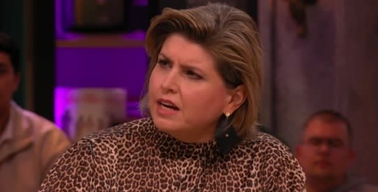 Angela de Jong live op tv aangevallen na harde column