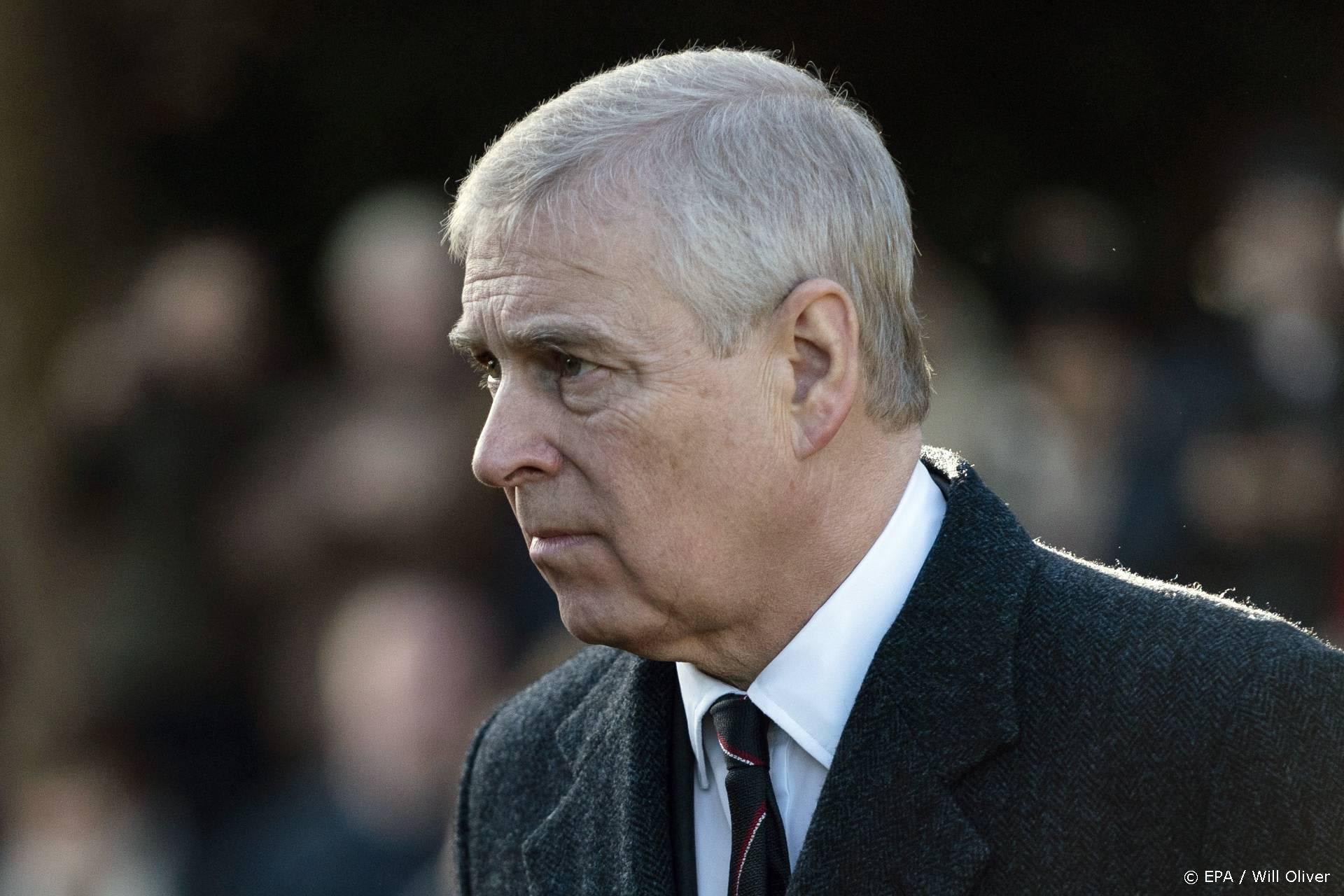 Telegraph: Elizabeth betaalt juridische kosten van Andrew
