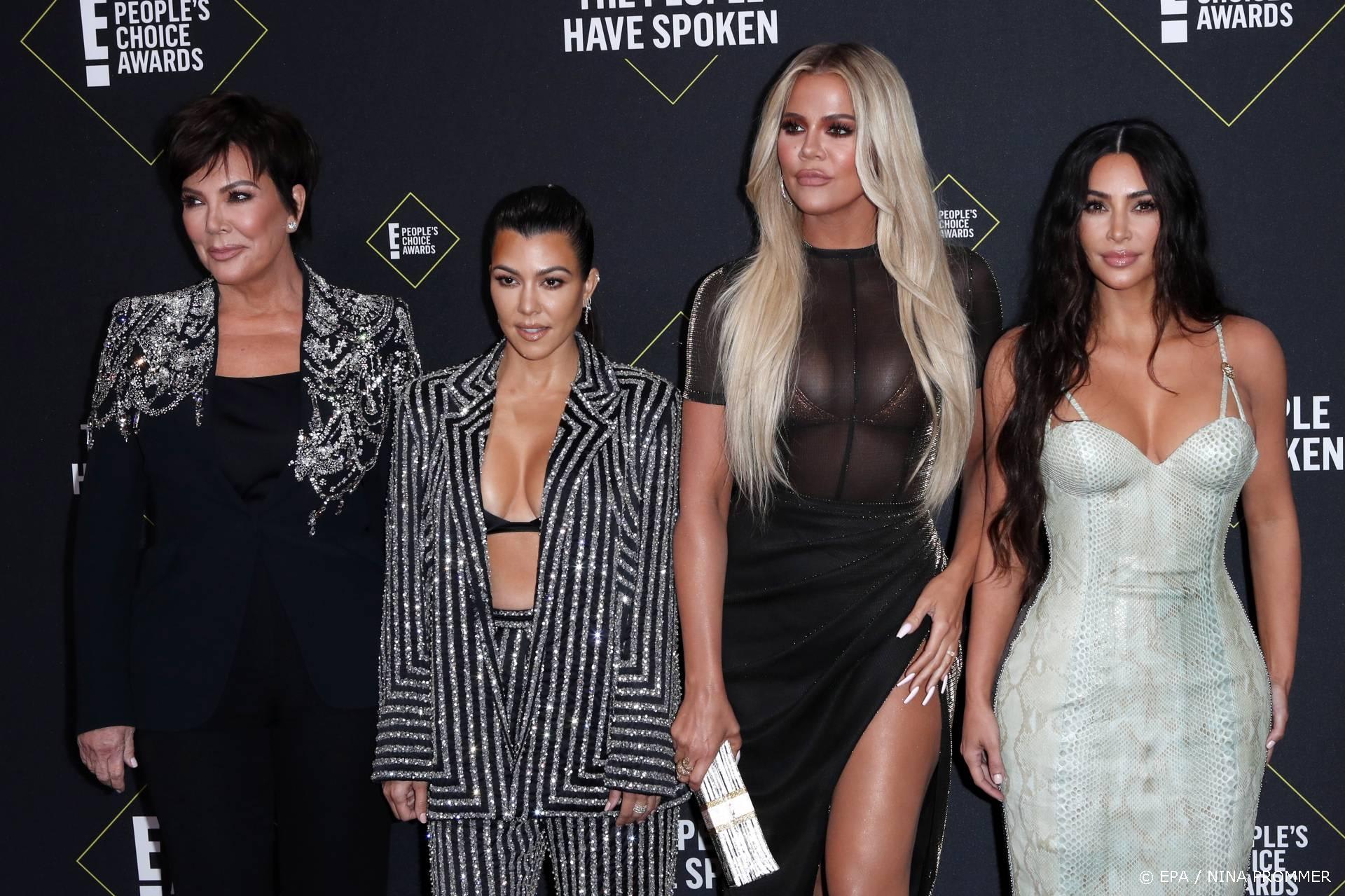 Voor het eerst alle Kardashian-vrouwen op het Met Gala