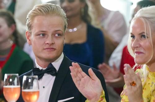 Zoon van kroonprinses aangeklaagd voor meerdere verkrachtingen